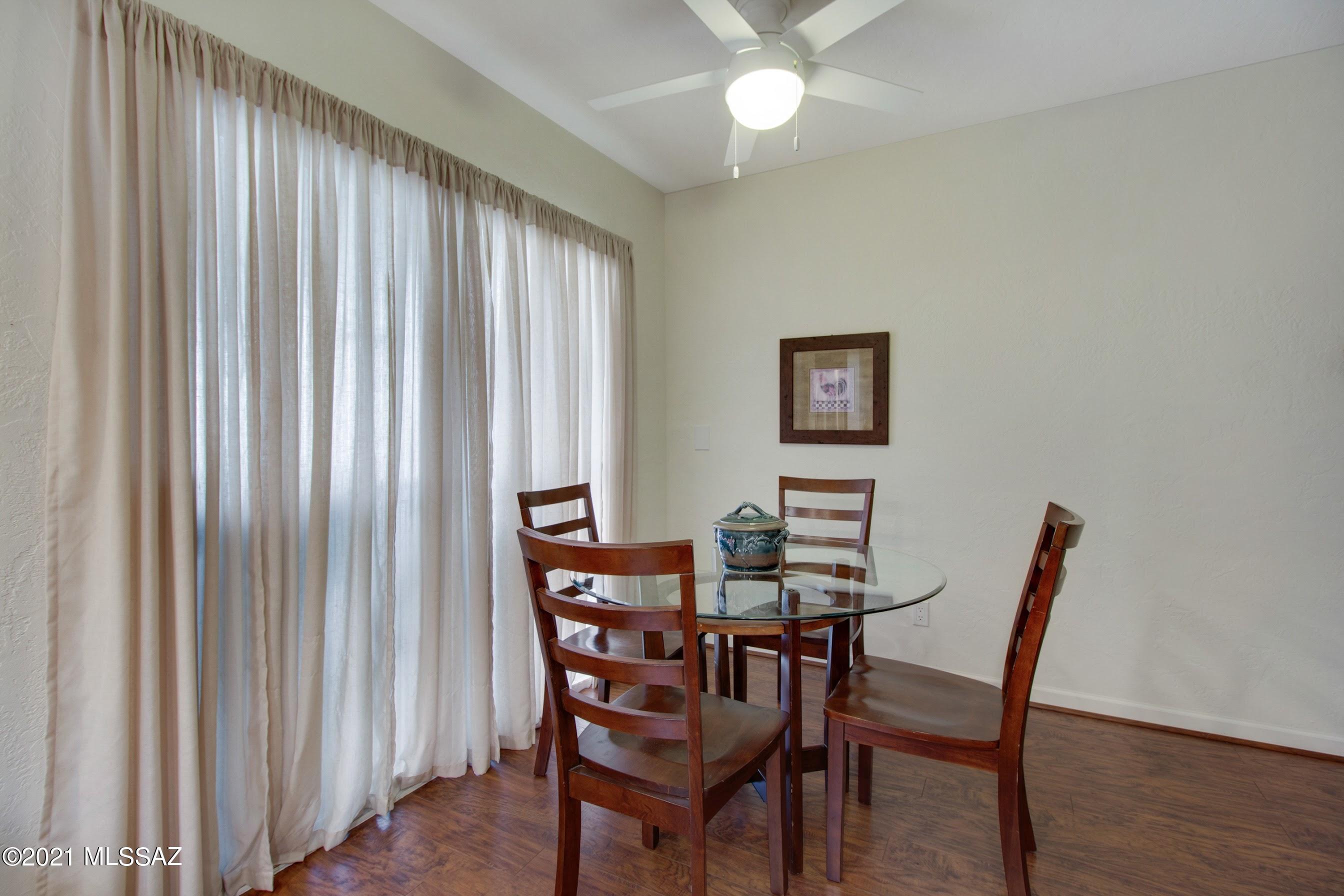 Casas Esplendora (1-24) - Residential