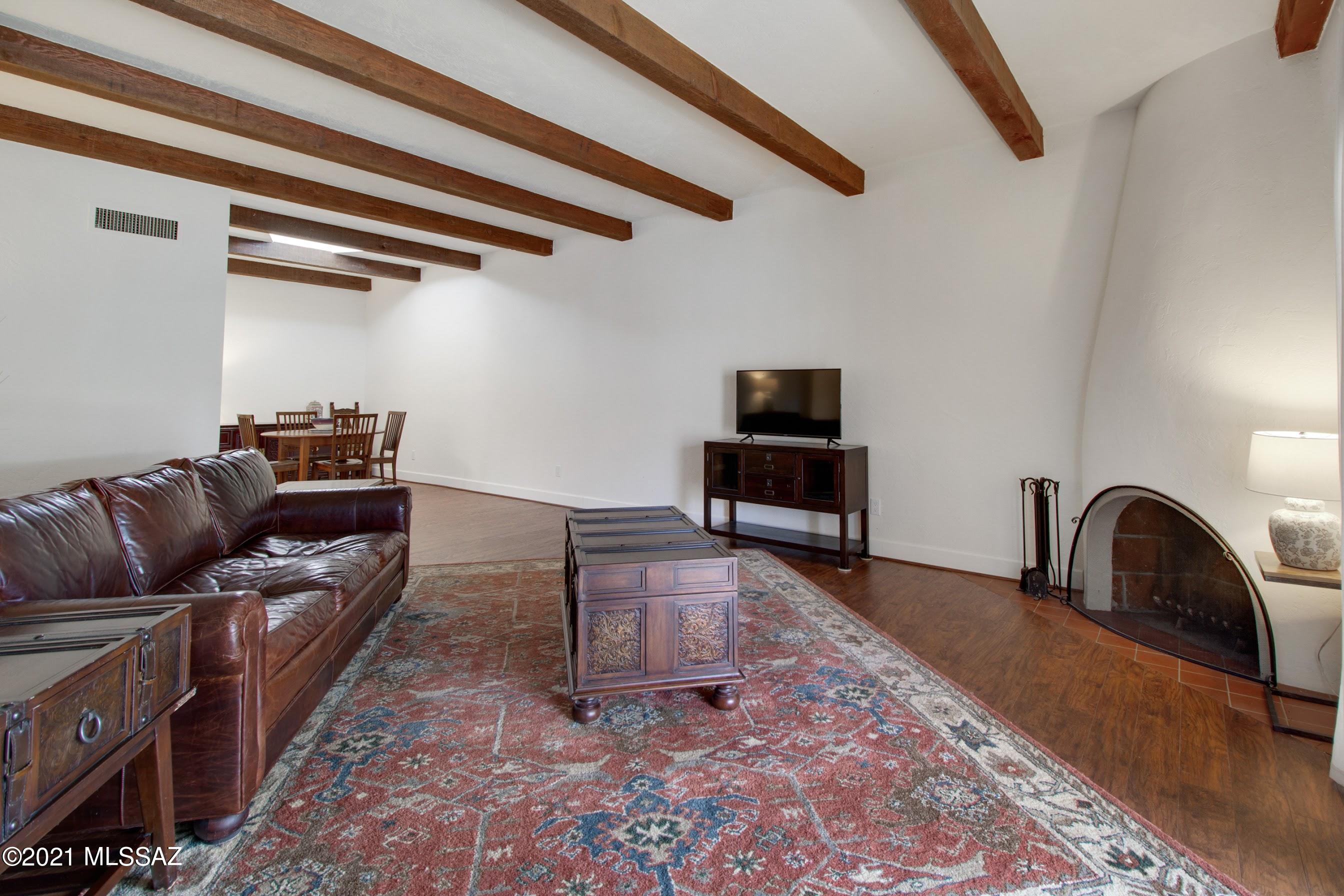 Casas Esplendora (1-24) - Residential