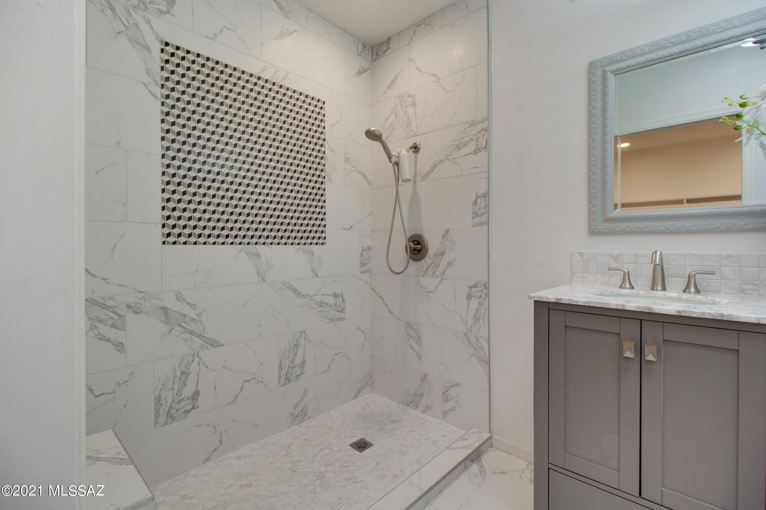 Casas Esplendora (1-24) - Residential