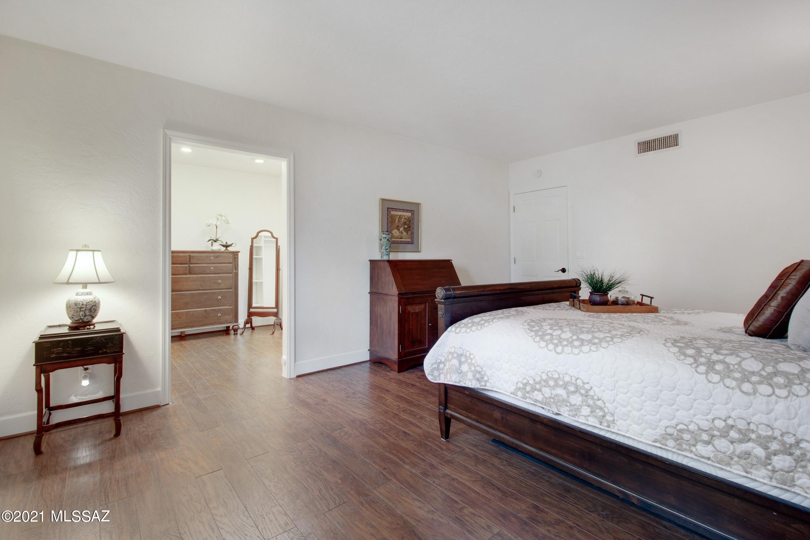 Casas Esplendora (1-24) - Residential