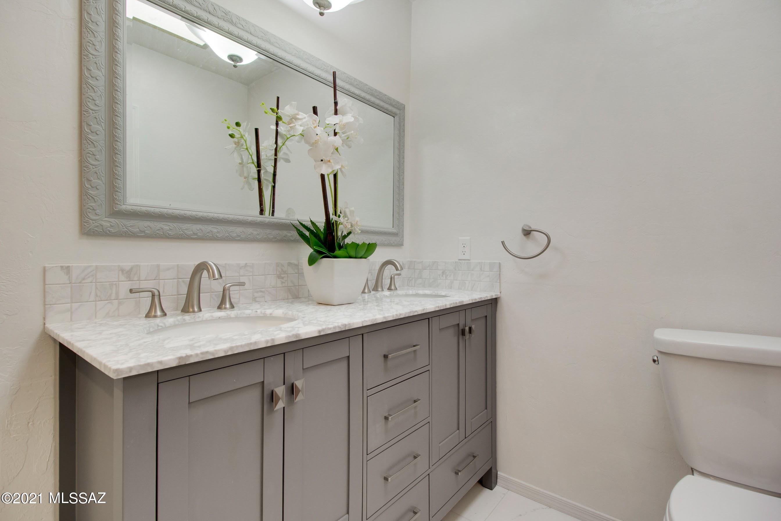 Casas Esplendora (1-24) - Residential
