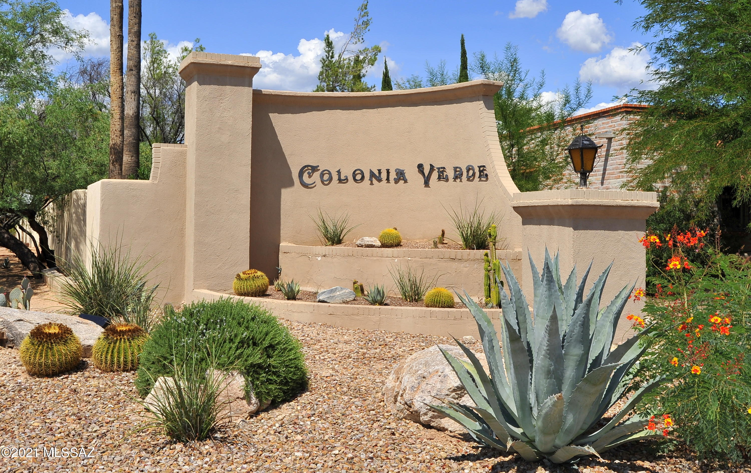 Colonia Verde (1-12) - Residential