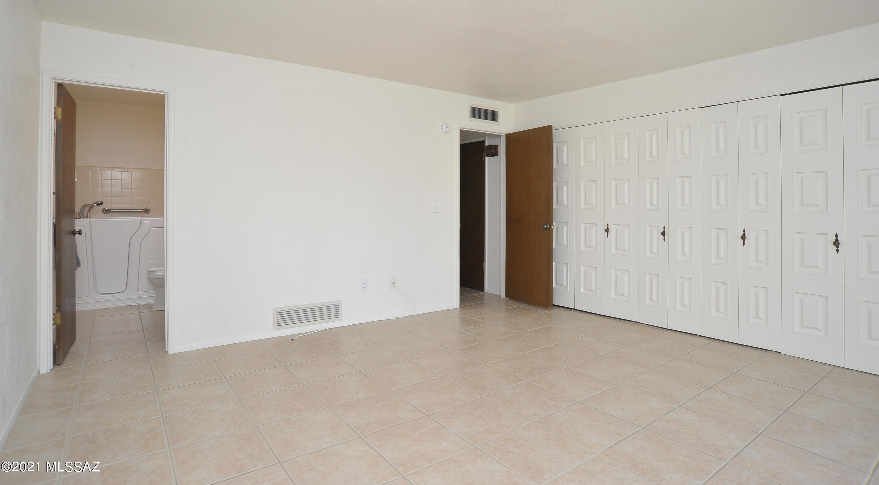 Colonia Verde (1-12) - Residential