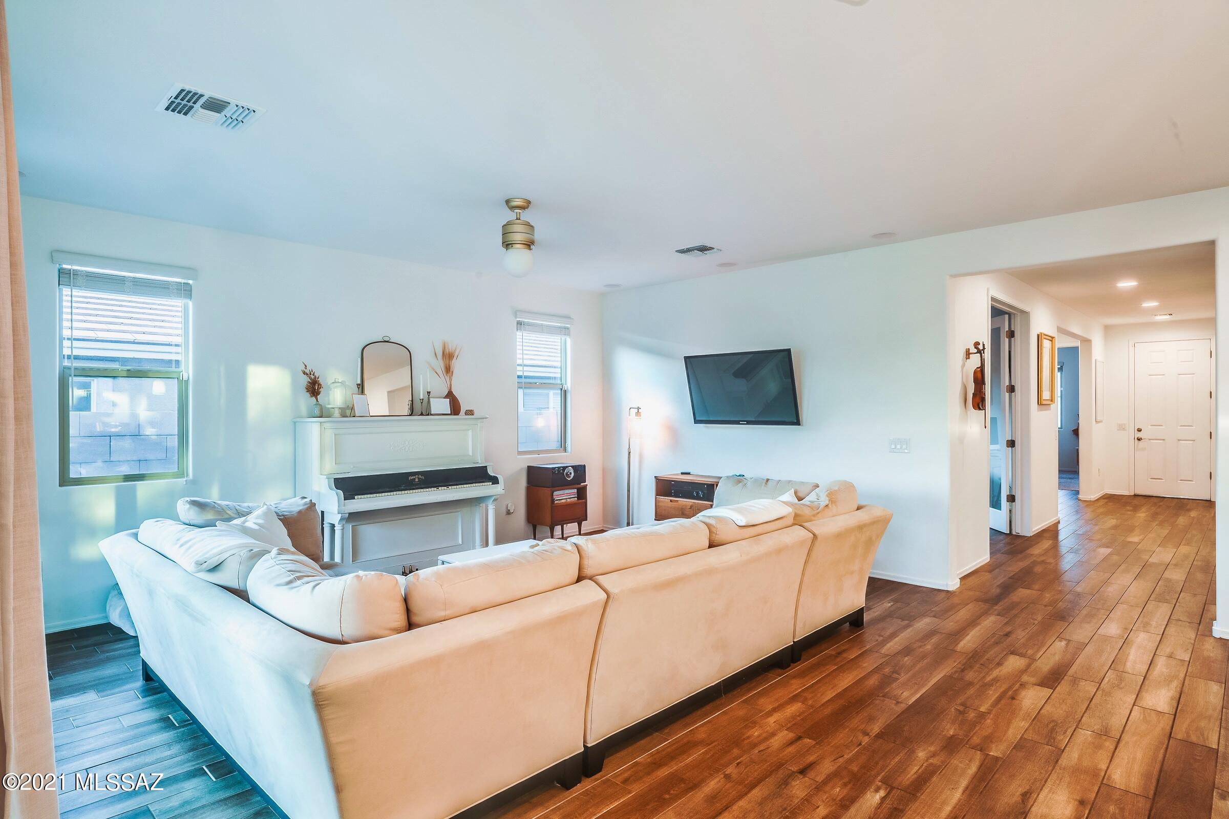 Santa Rita Ranch III SQ20141350560 - Residential