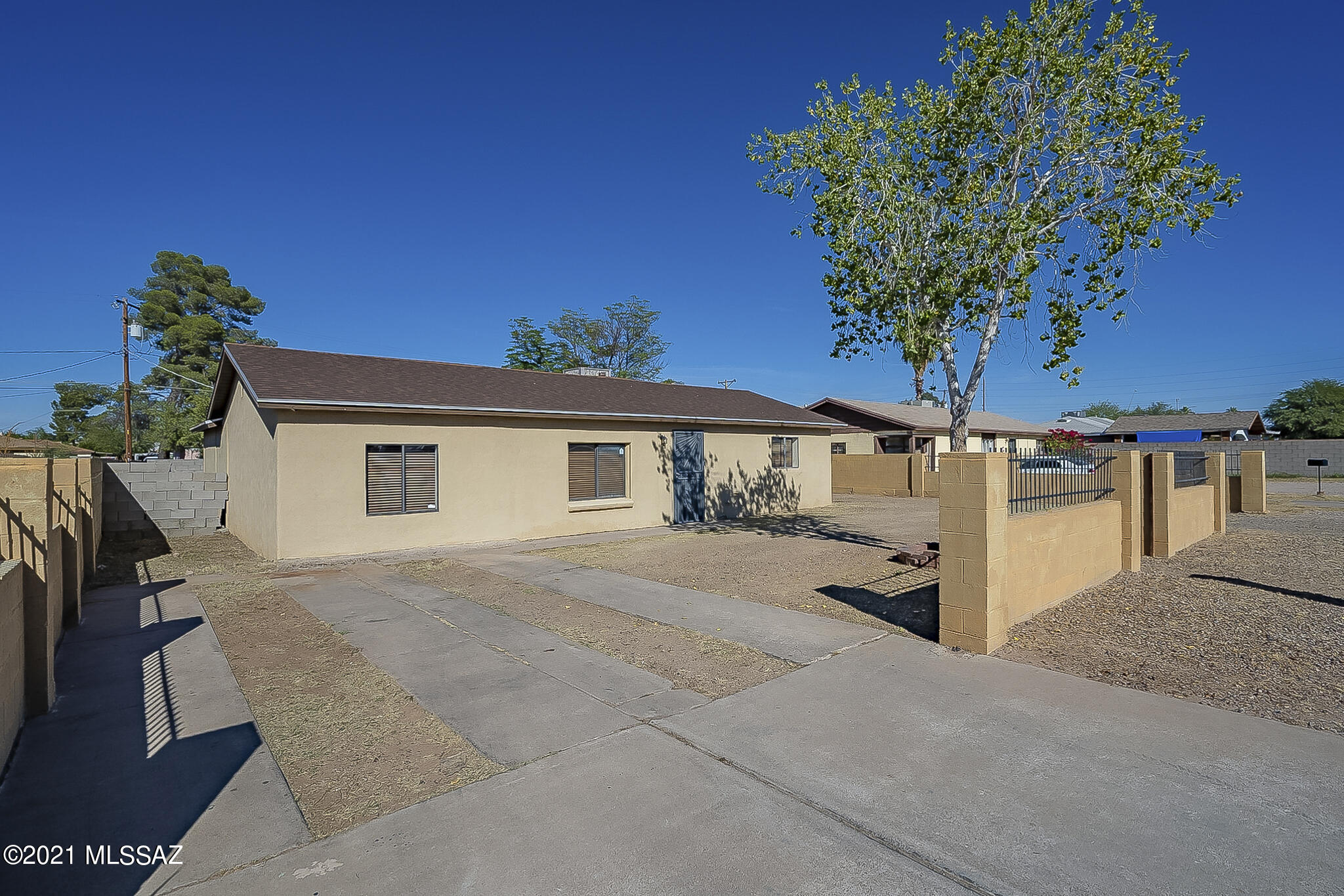 Mission Manor NO. 4 - Residential