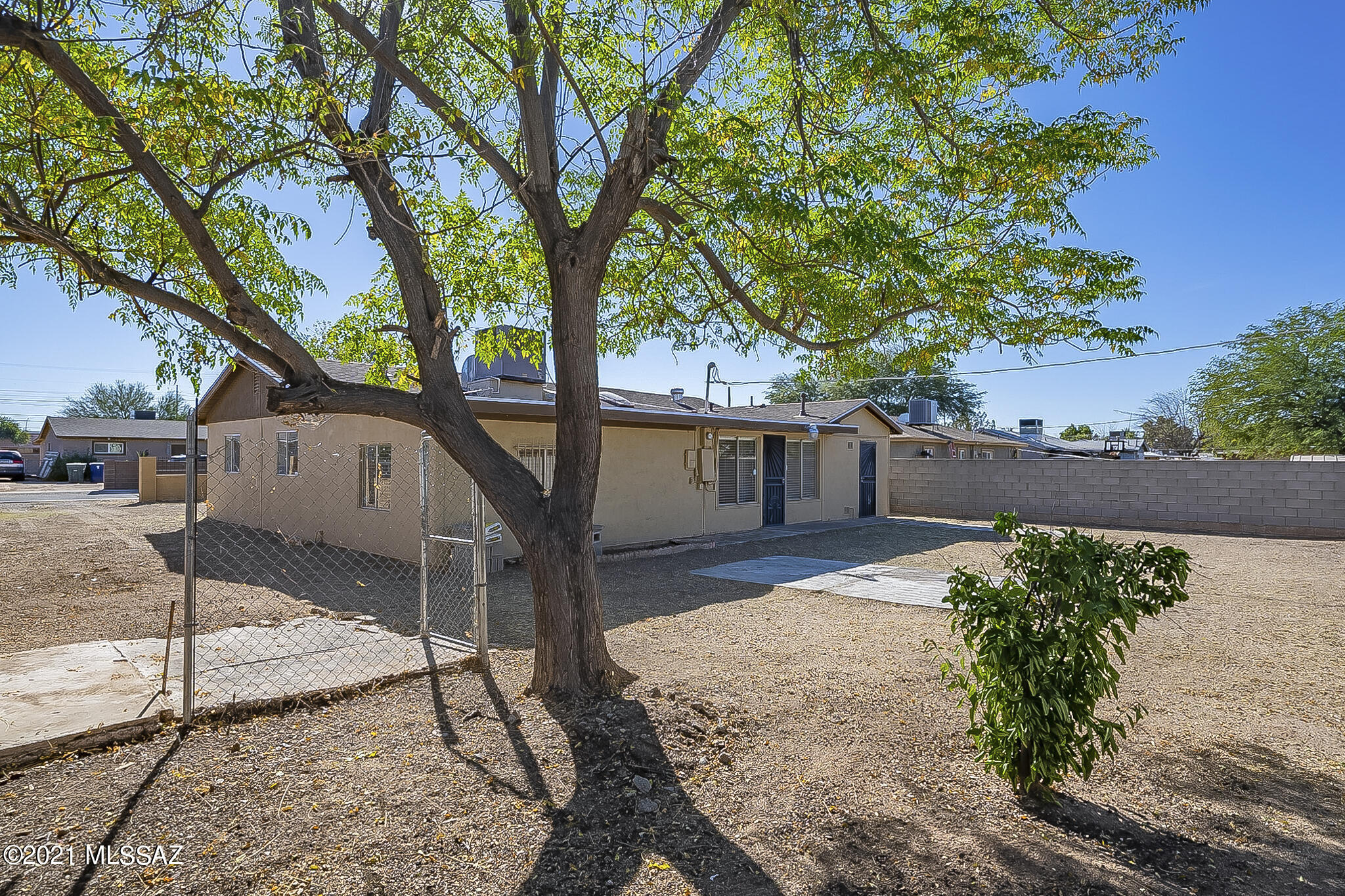 Mission Manor NO. 4 - Residential