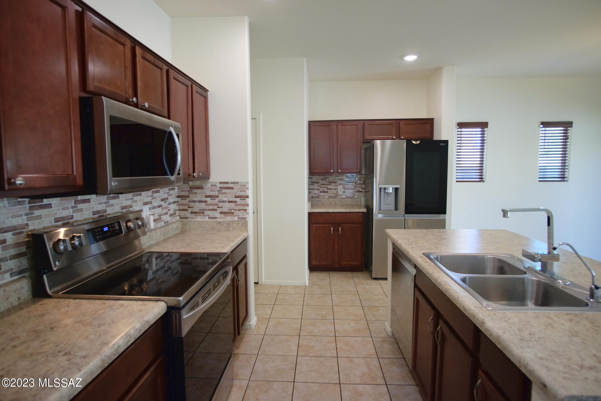 Vista Montana Estates - Residential Lease