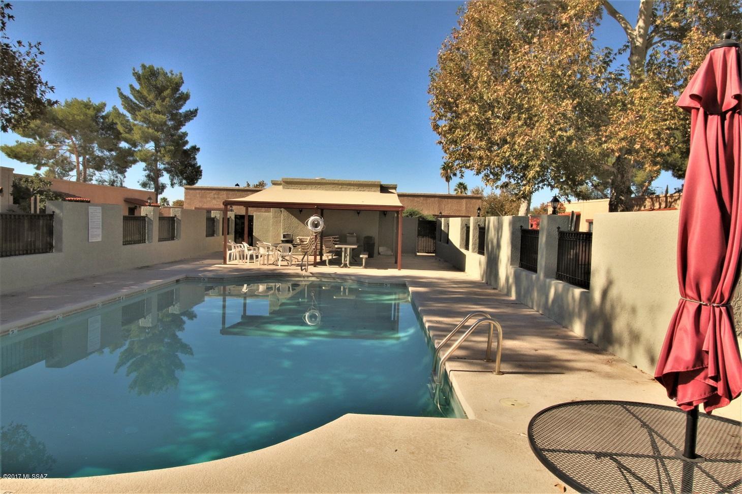 Spanish Meadows Twnhss (1-105) - Residential