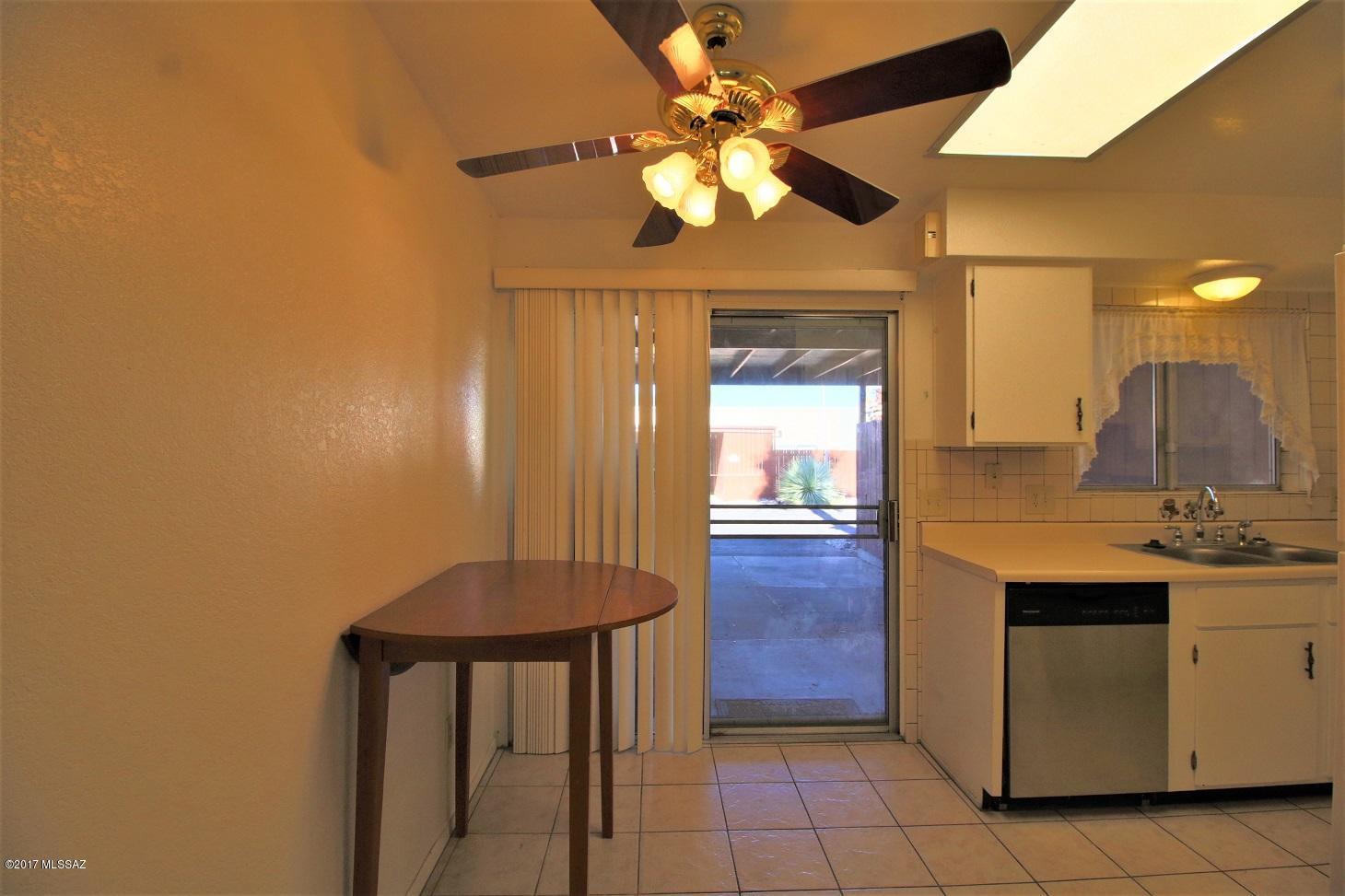 Spanish Meadows Twnhss (1-105) - Residential