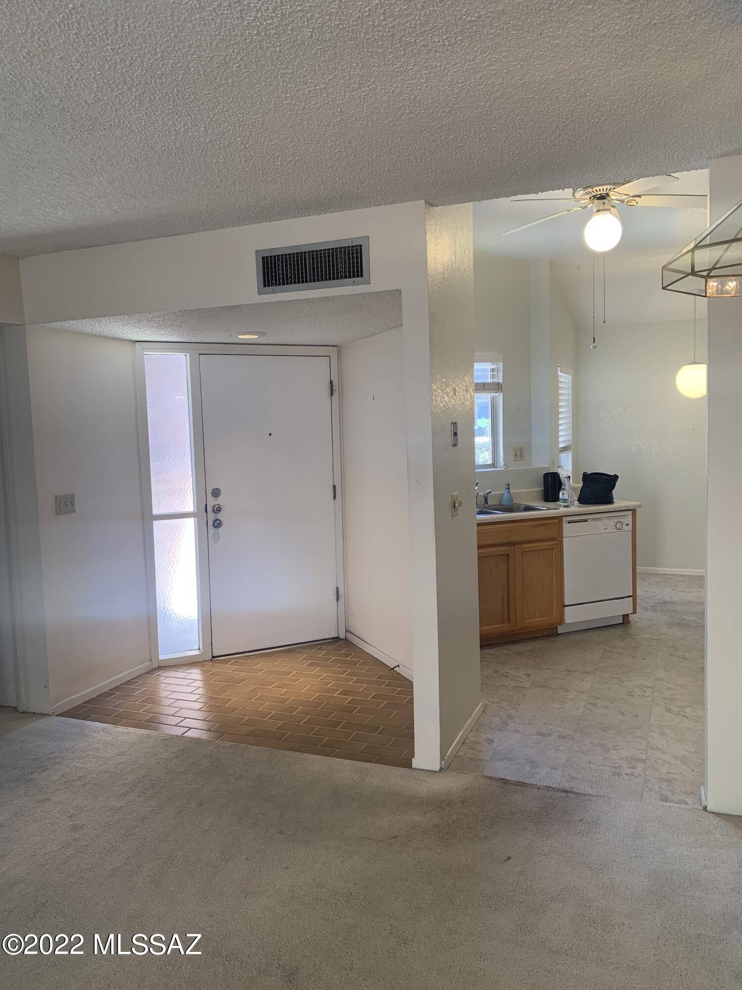 McCormick PlaceTwnhms Blk III (1-71) - Residential