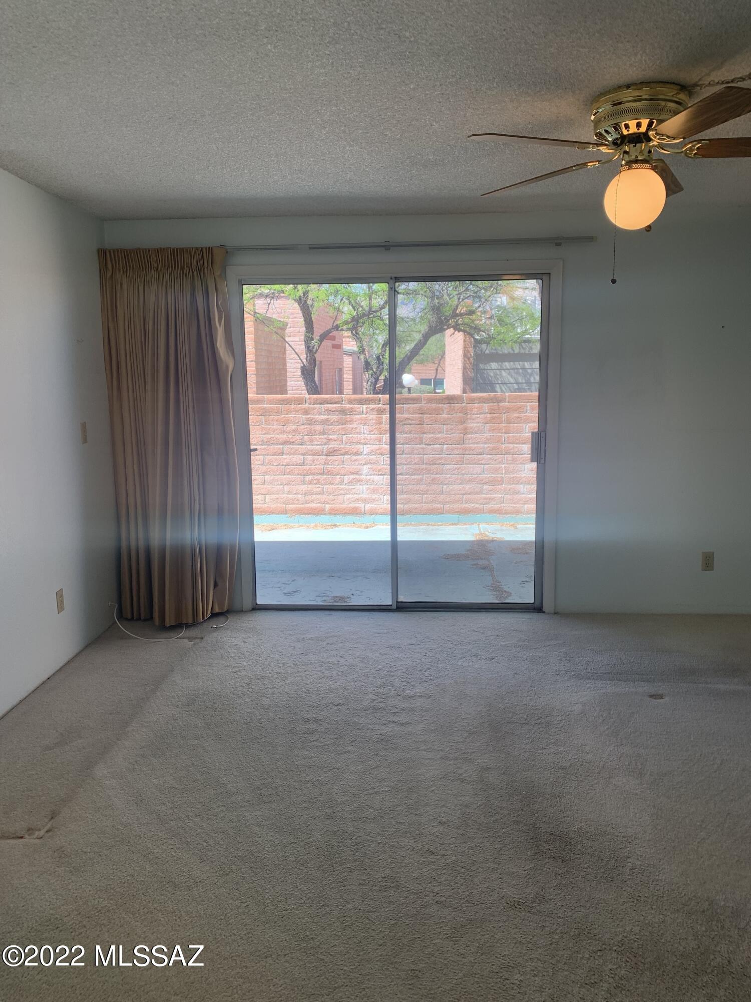 McCormick PlaceTwnhms Blk III (1-71) - Residential