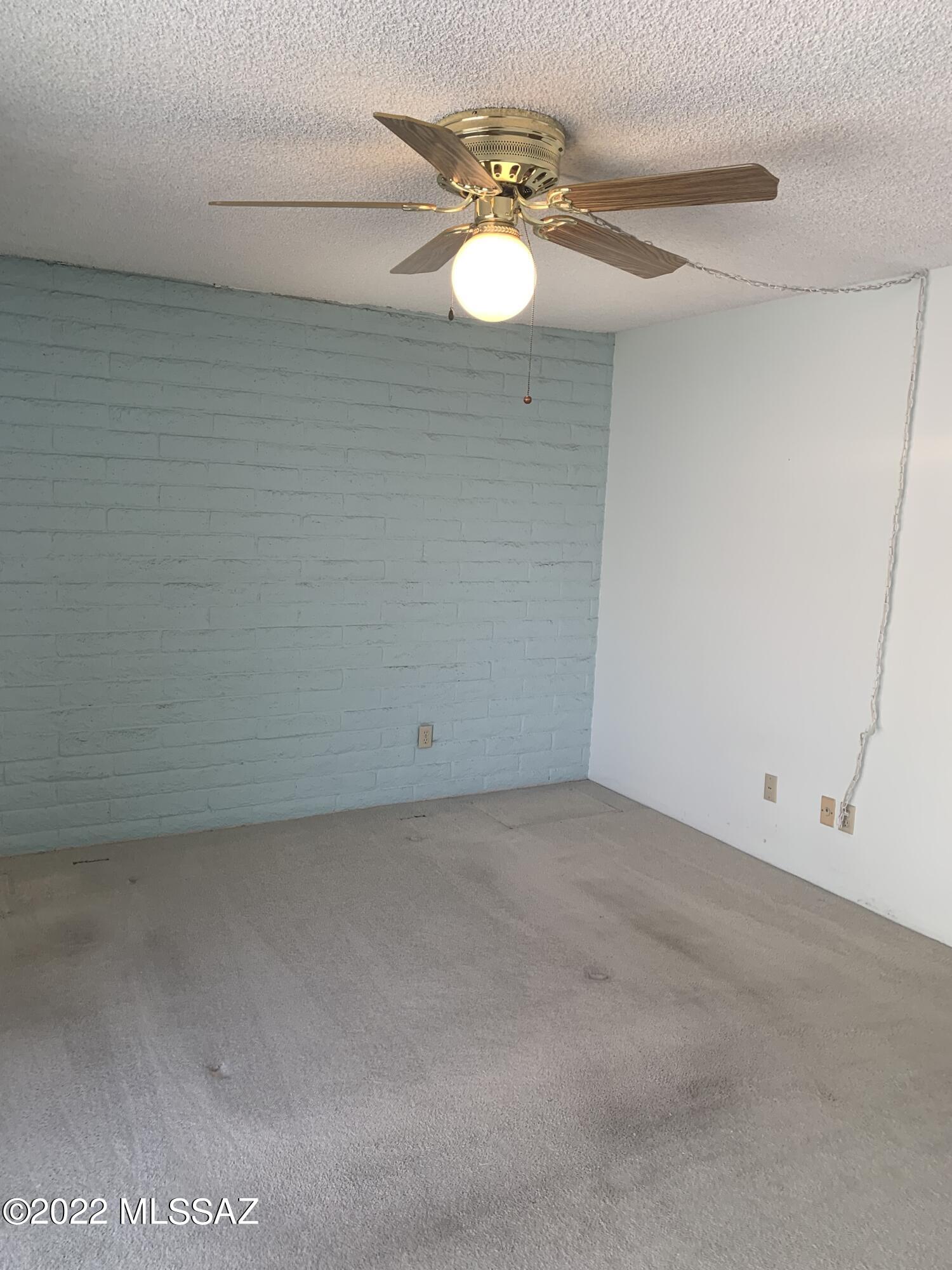 McCormick PlaceTwnhms Blk III (1-71) - Residential