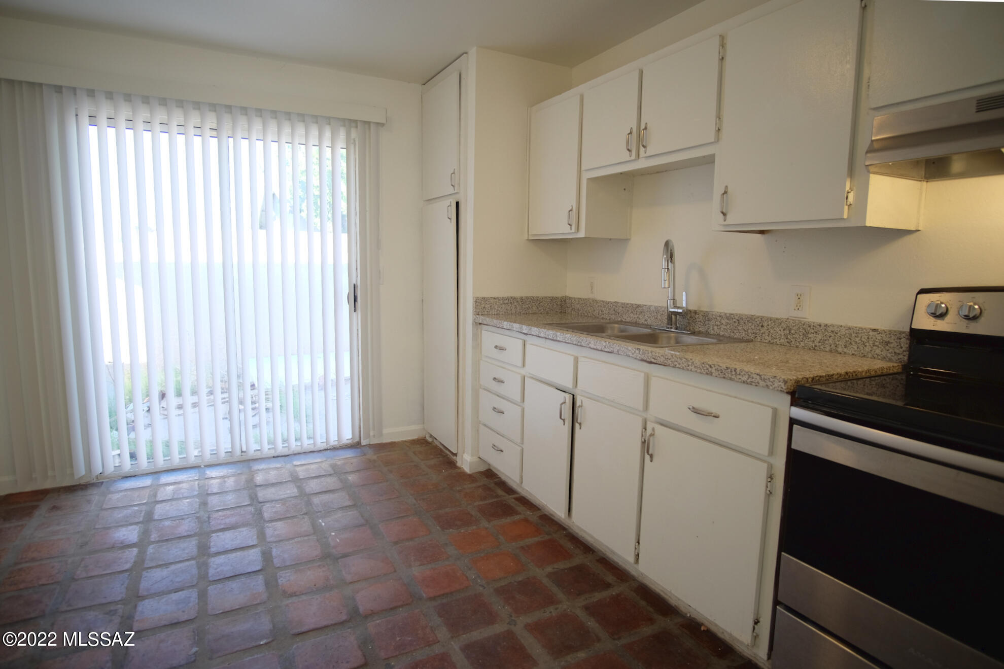 Geobelle's Est - Residential Lease