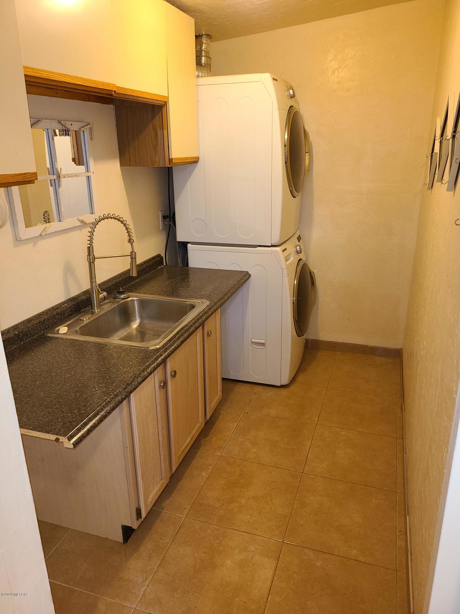 Casas Del Oeste(1-79) - Residential