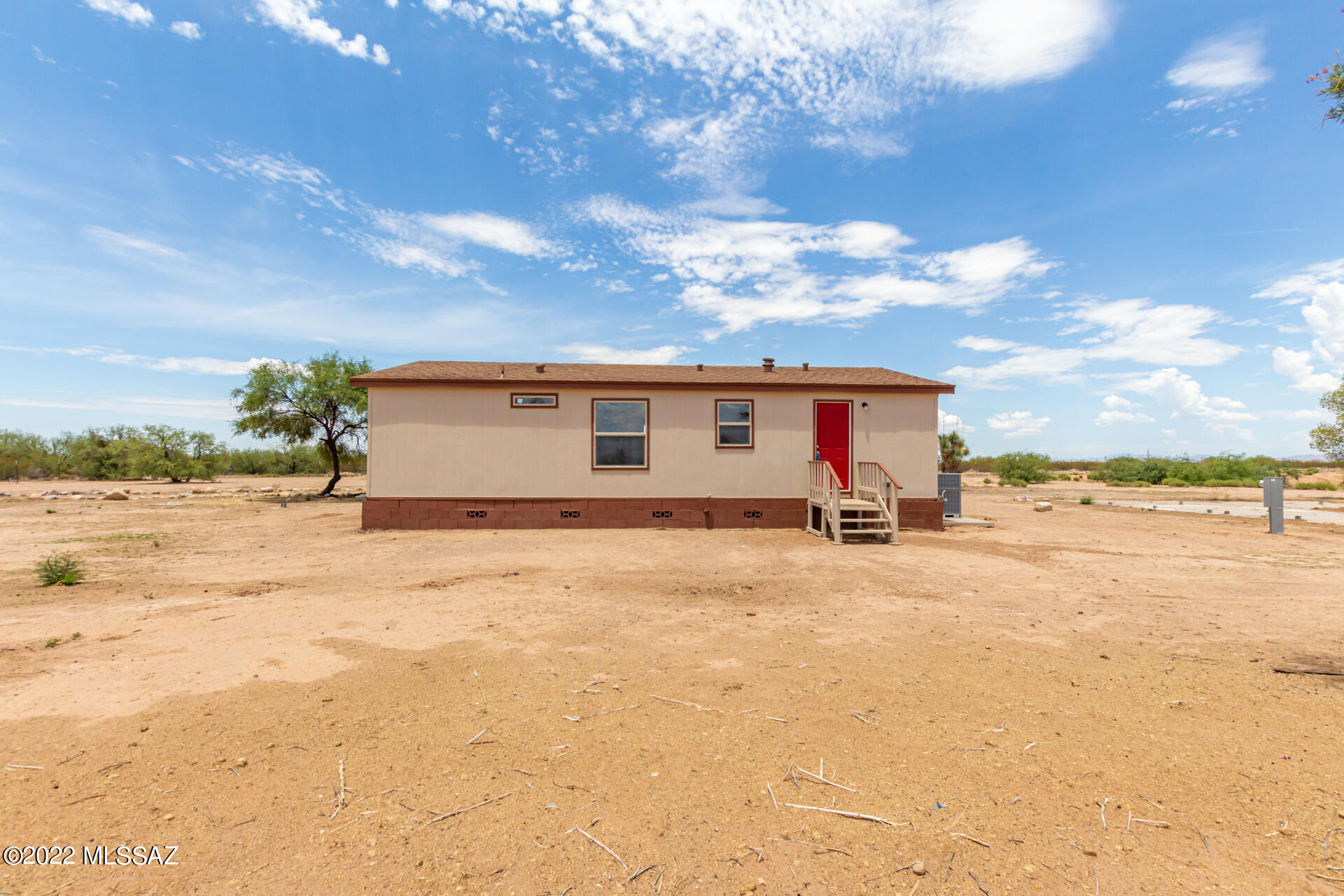 Seller will counter or accept offers from $199,900-$204,900. Beautiful remodeled 3 bedroom, 2 bath home on 4-acre lot! Turn-key with new: flooring, interior/exterior paint, water heater, roof, windows, and so much more beautiful finishes throughout. This home has a great open floor plan. The wonderful kitchen is complete with new appliances, modern cabinets, and laminate countertops. The bedrooms are generous with great closet space. Enjoy relaxing outside in the private backyard. Make this your dream home! Owner is a licensed agent.