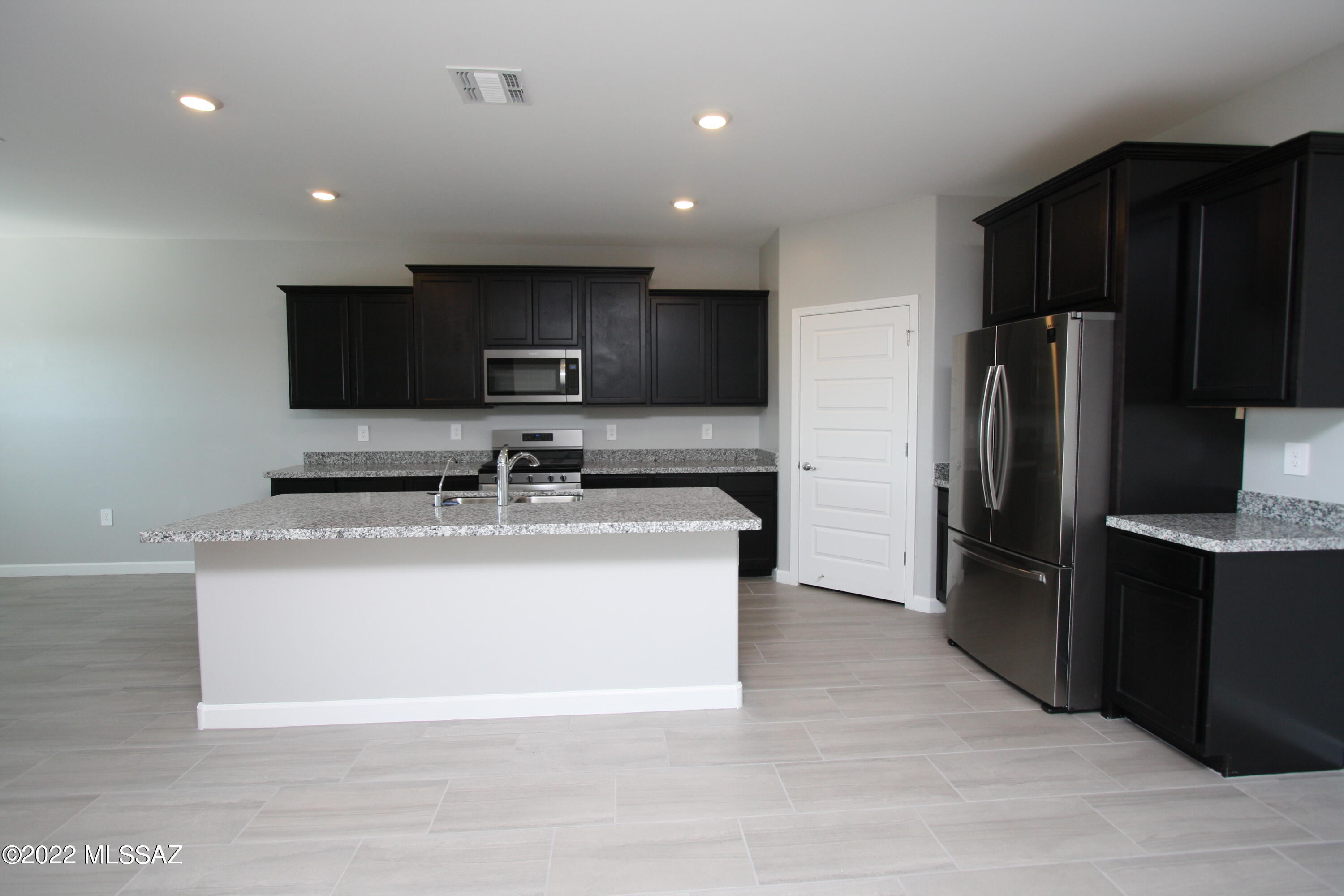 Estates at Old Spanish Trail (1-115) - Residential Lease