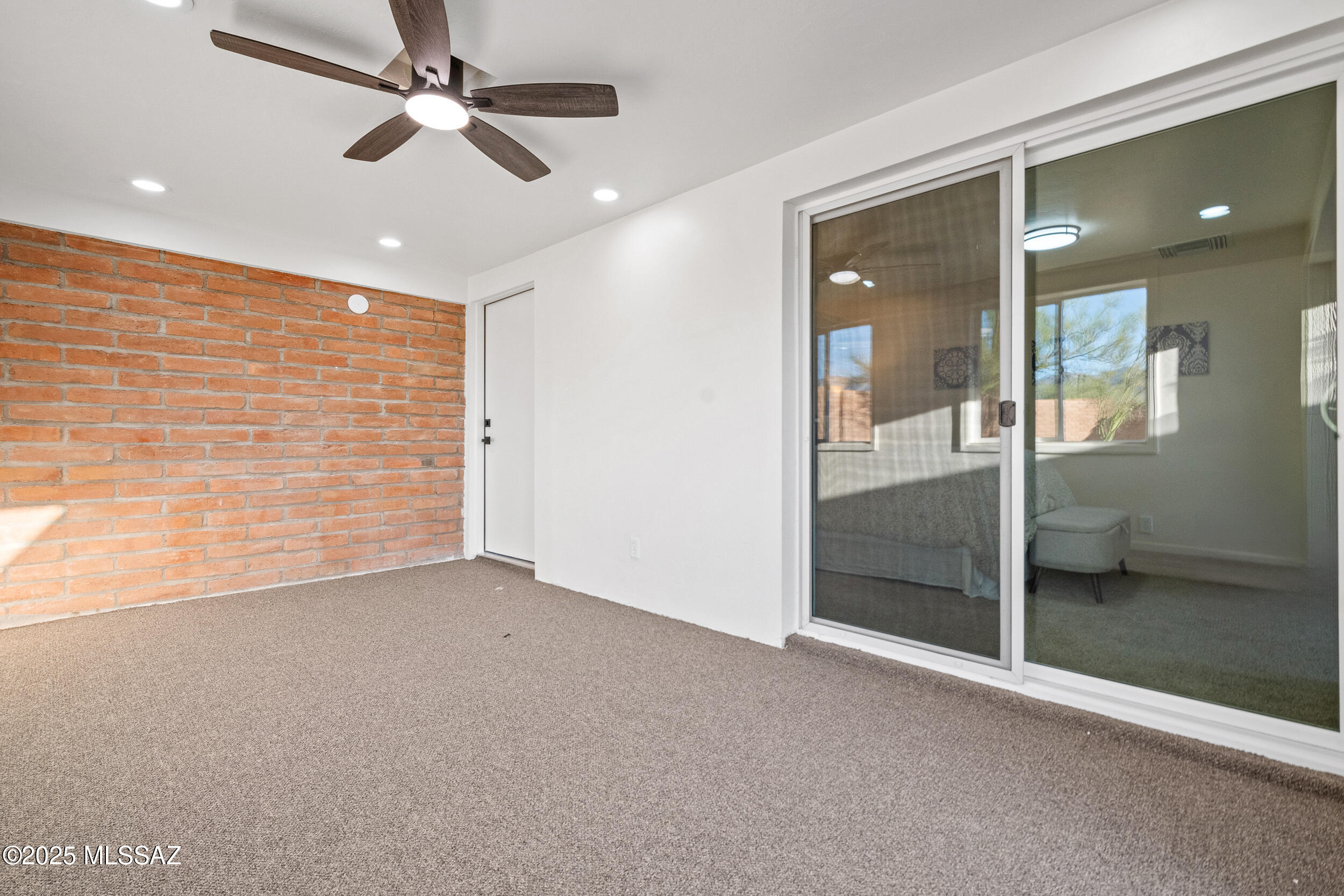 Riverside Terrace - Residential