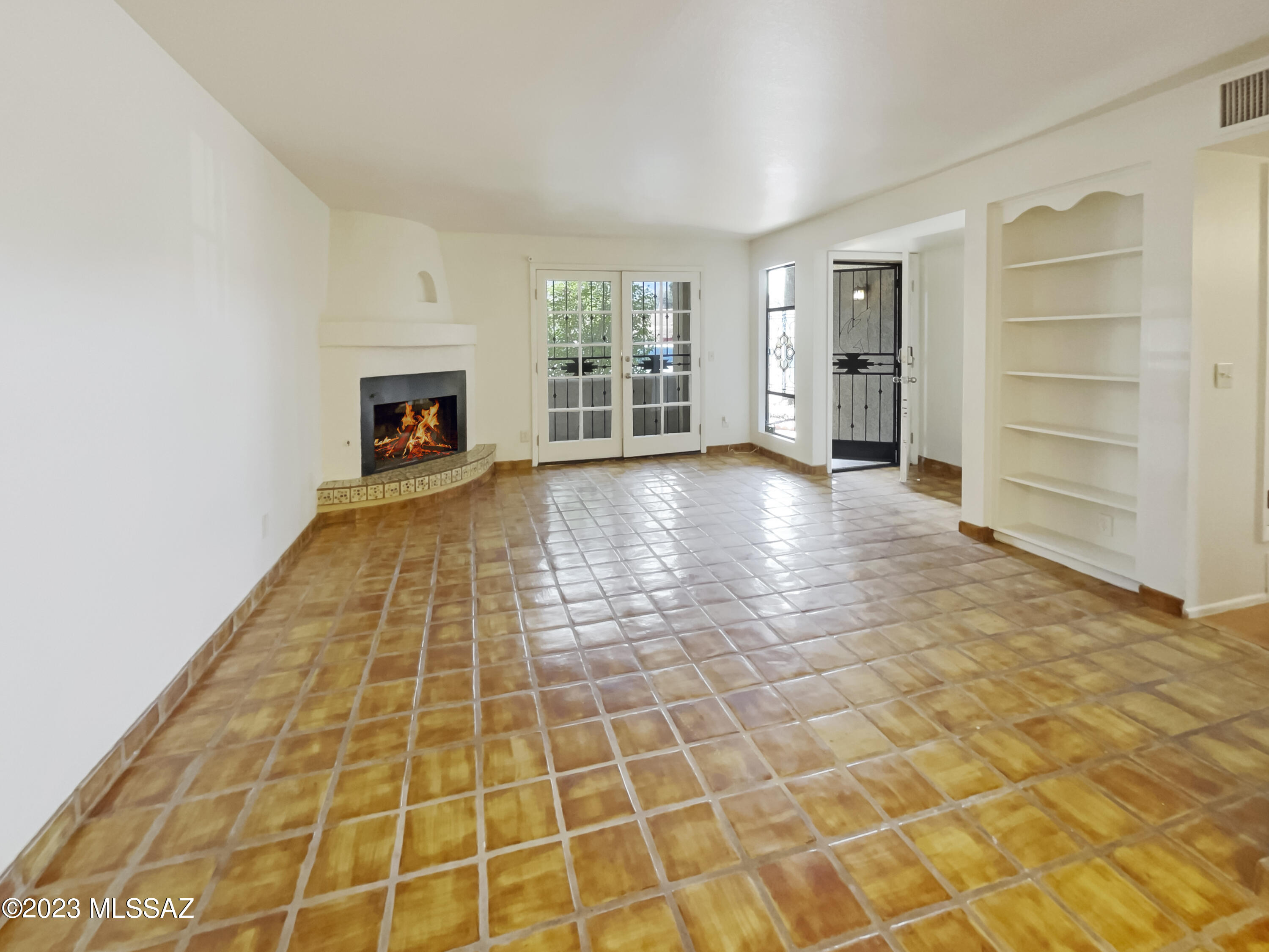 Las Casas Bellas Condo (1-44) - Residential