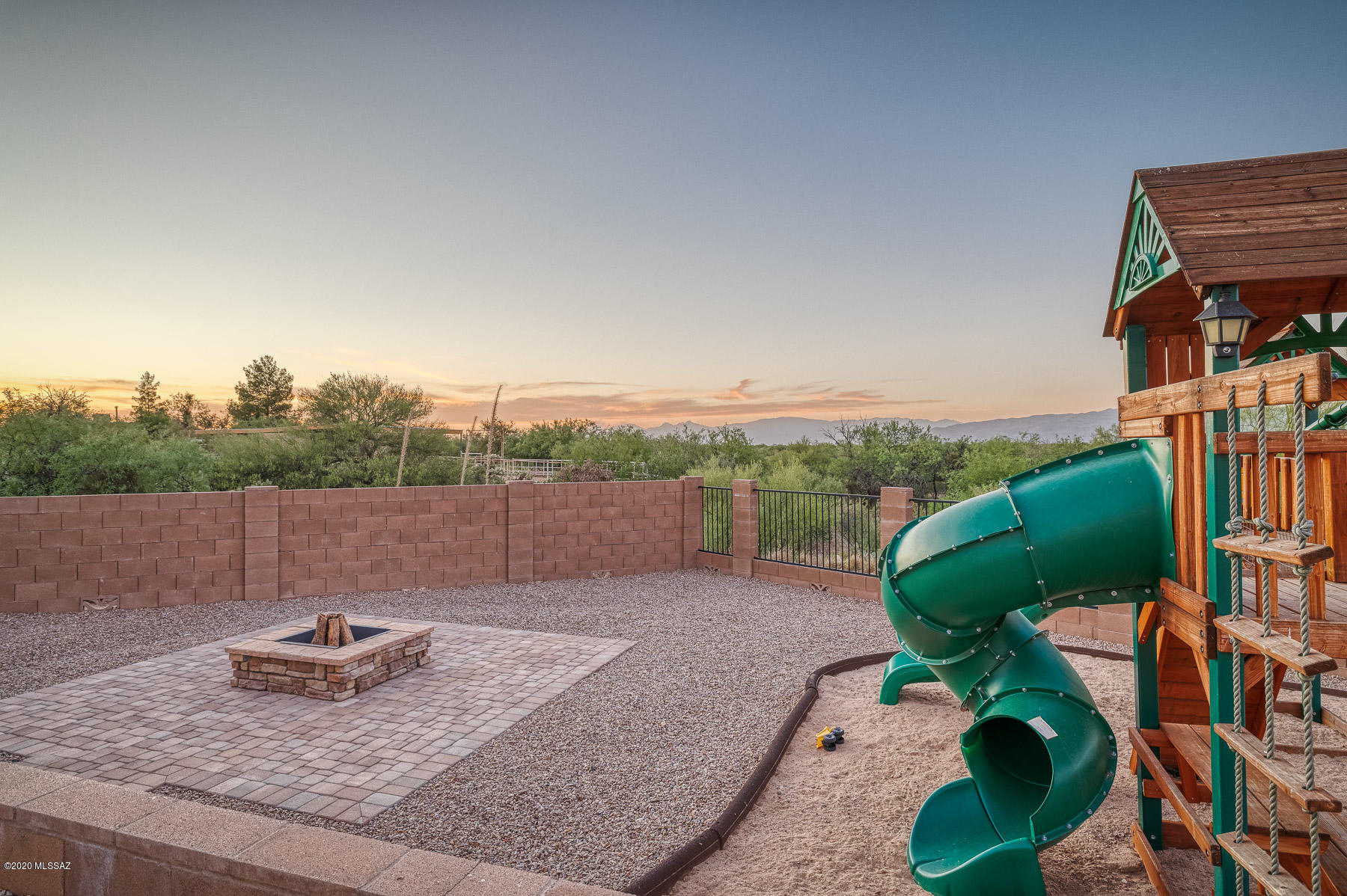 New Tucson Unit NO. 22 (63-139) - Residential