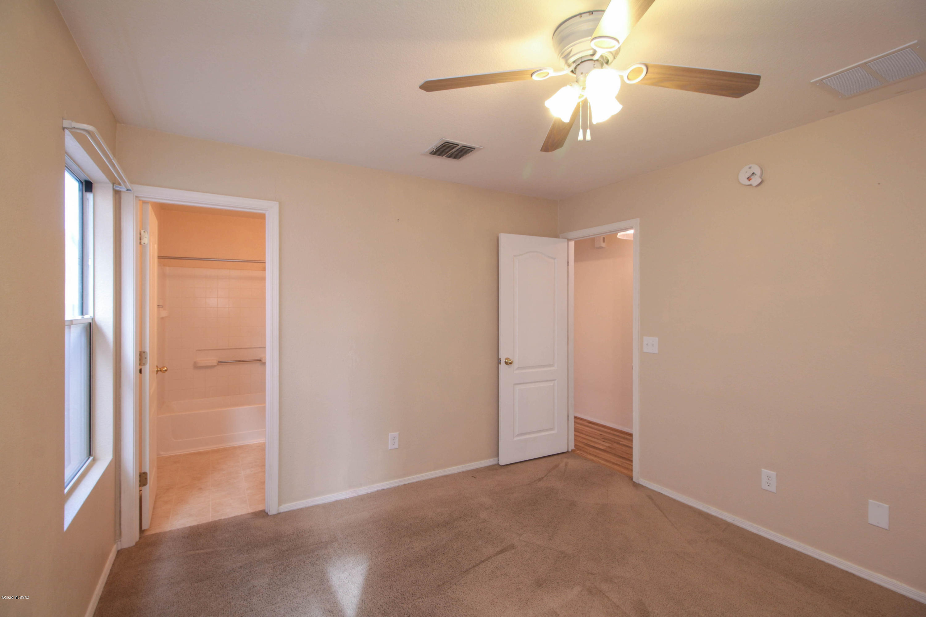 Tierra Vista Phase I (99-285,299-309,372-383) - Residential Lease