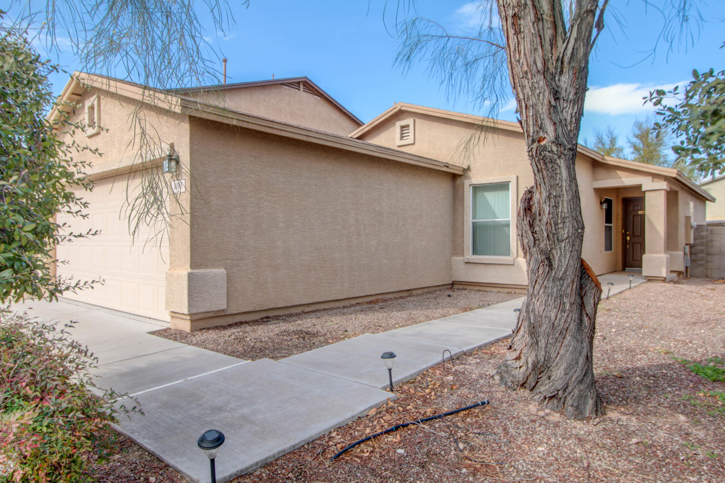 Tierra Vista Phase I (99-285,299-309,372-383) - Residential Lease