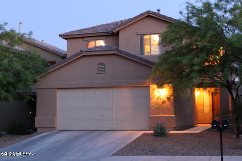 Beautiful two story spacious home with hardwood floors and many upgrades.  A must see!  Close to park, shopping and entertainment.