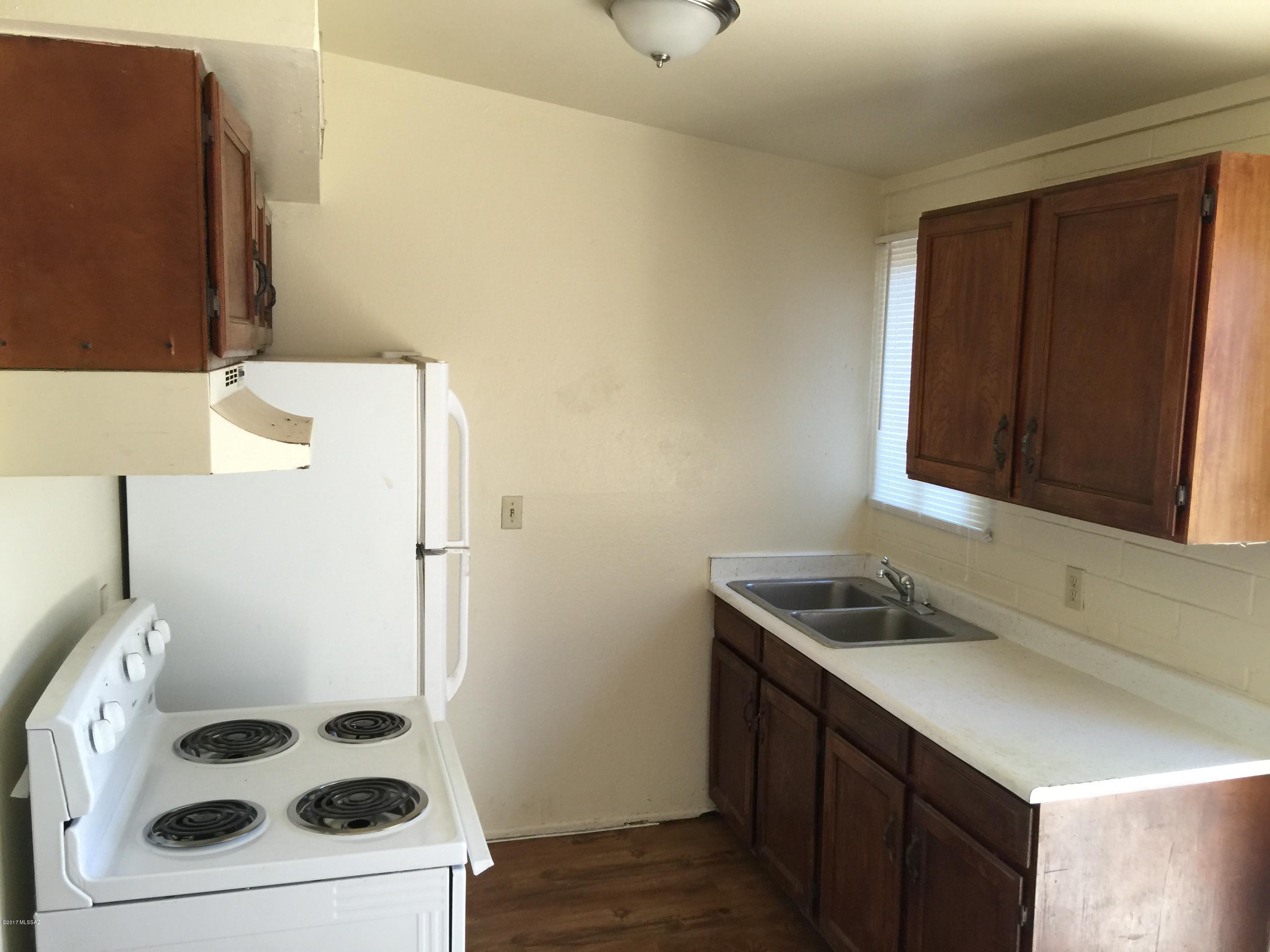 El Pasadena Tract - Residential Lease