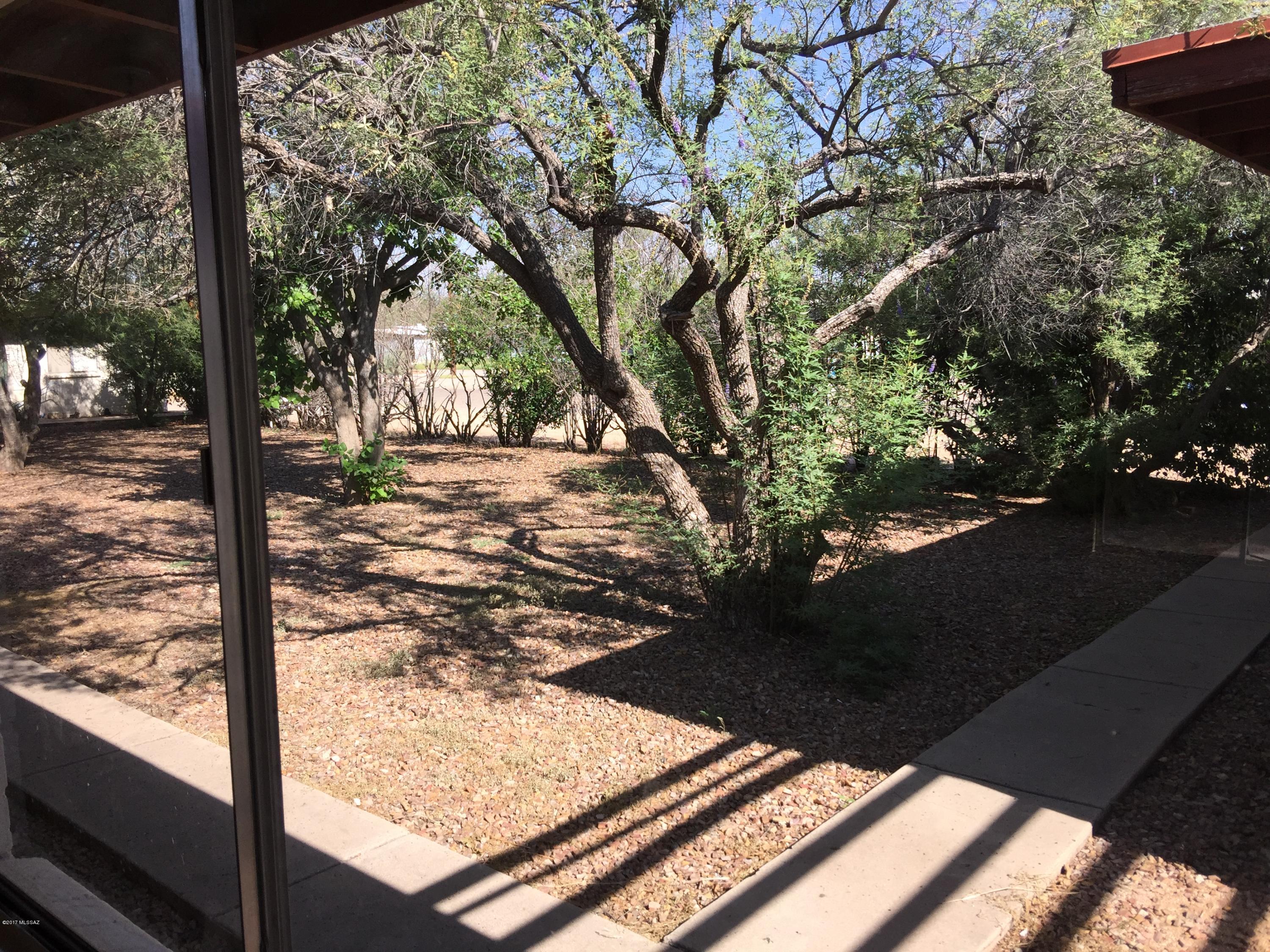 El Pasadena Tract - Residential Lease