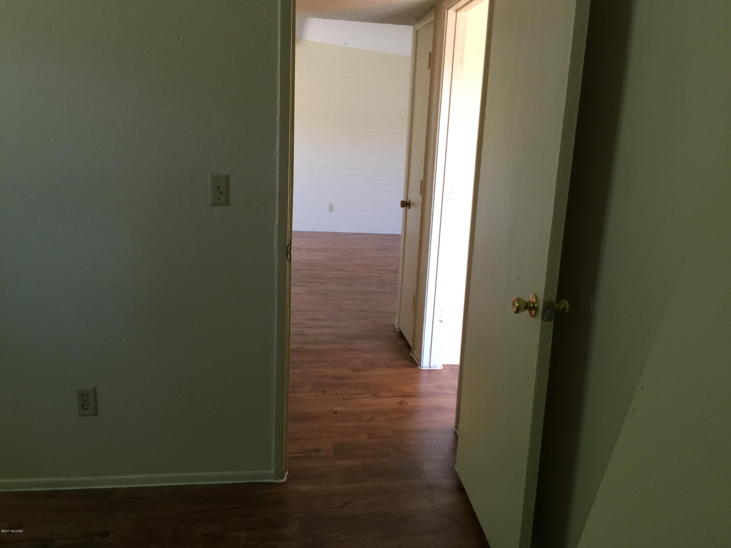 El Pasadena Tract - Residential Lease