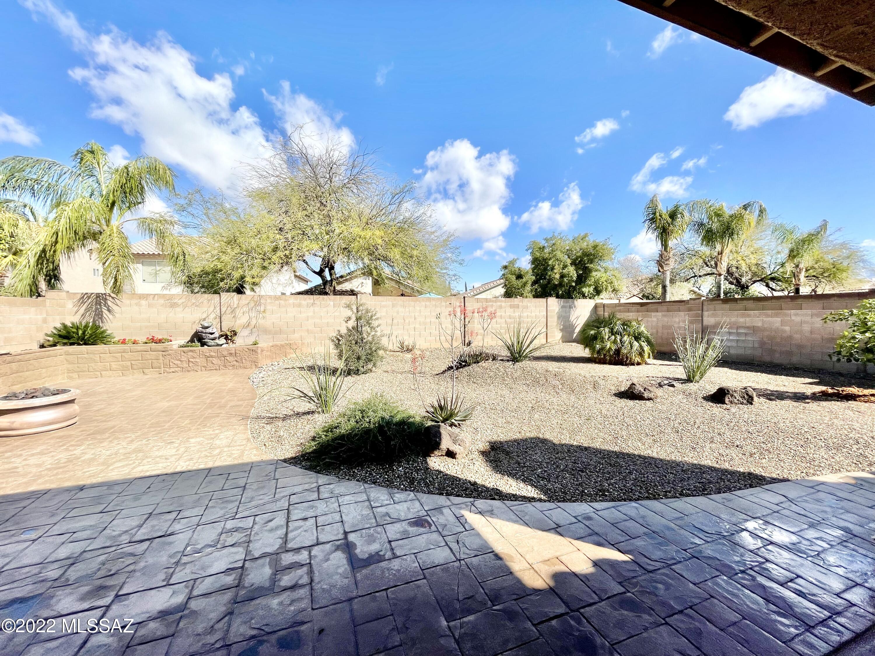 Discovery At The Bluffs II - Residential Lease