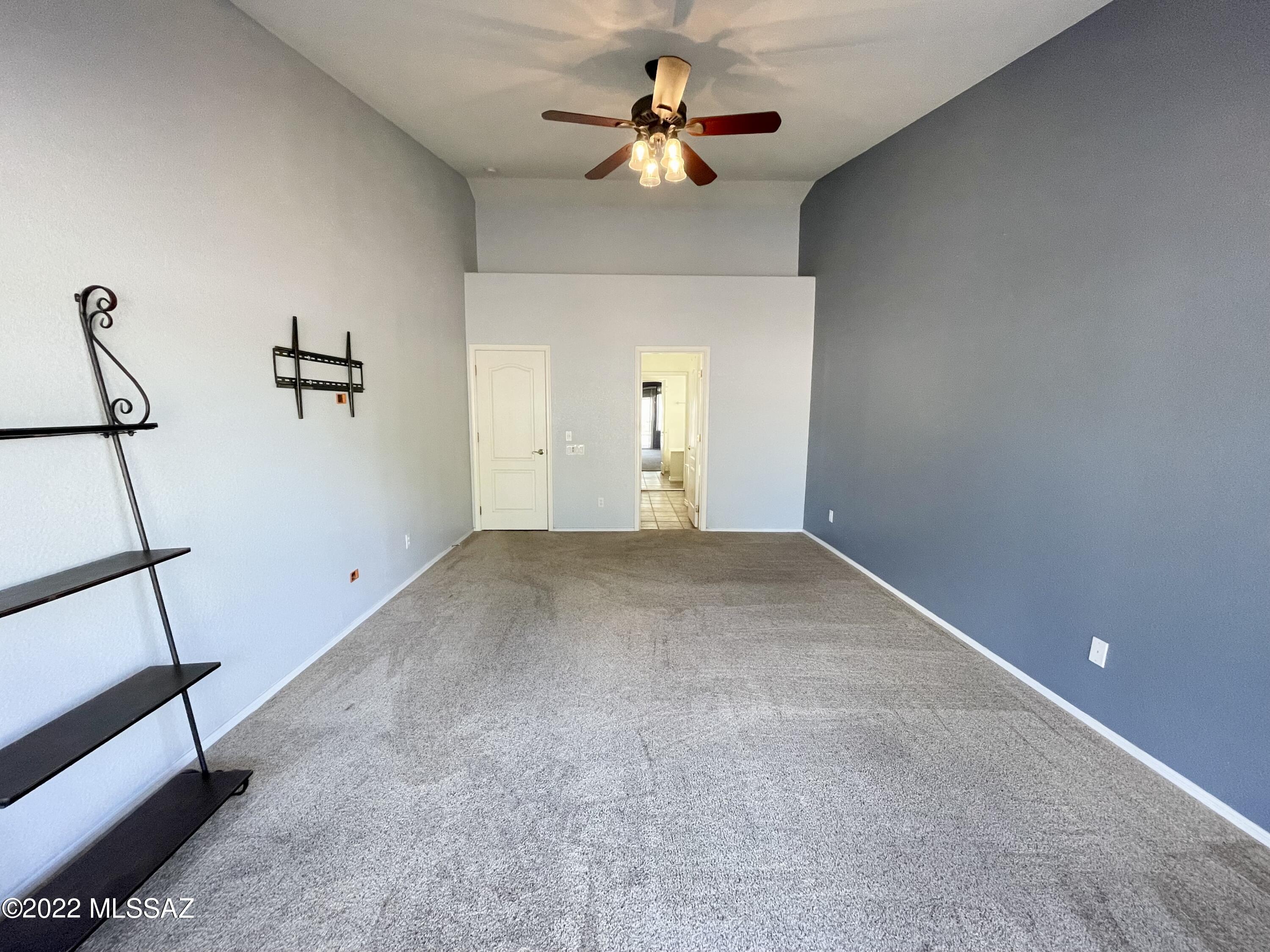 Discovery At The Bluffs II - Residential Lease