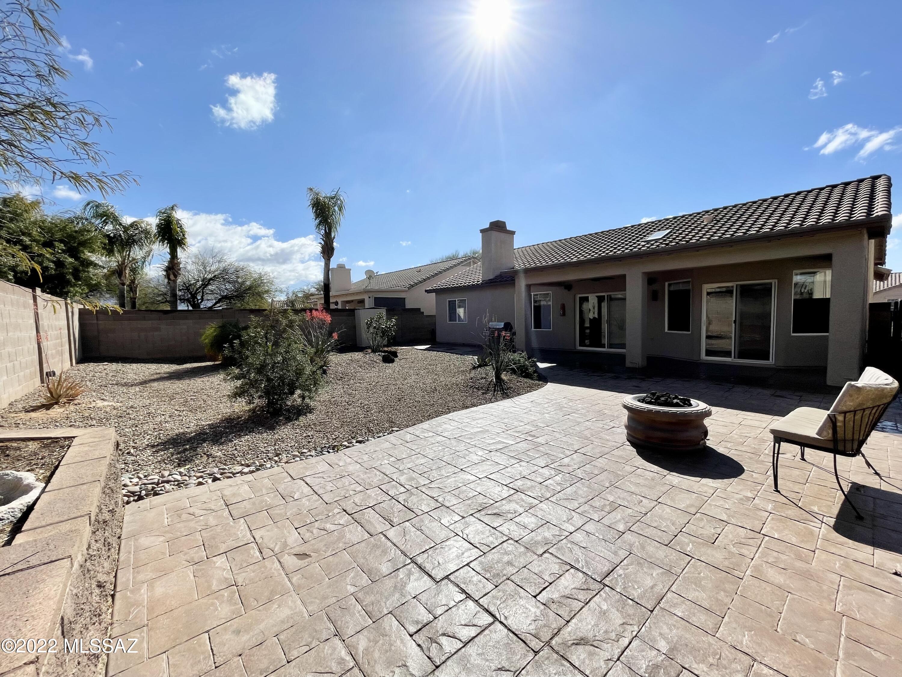 Discovery At The Bluffs II - Residential Lease