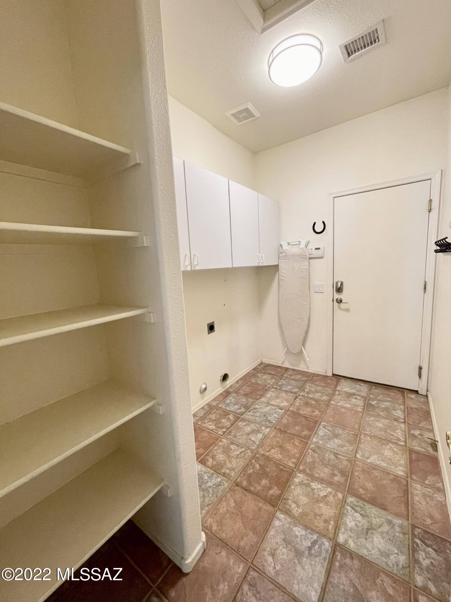 Discovery At The Bluffs II - Residential Lease