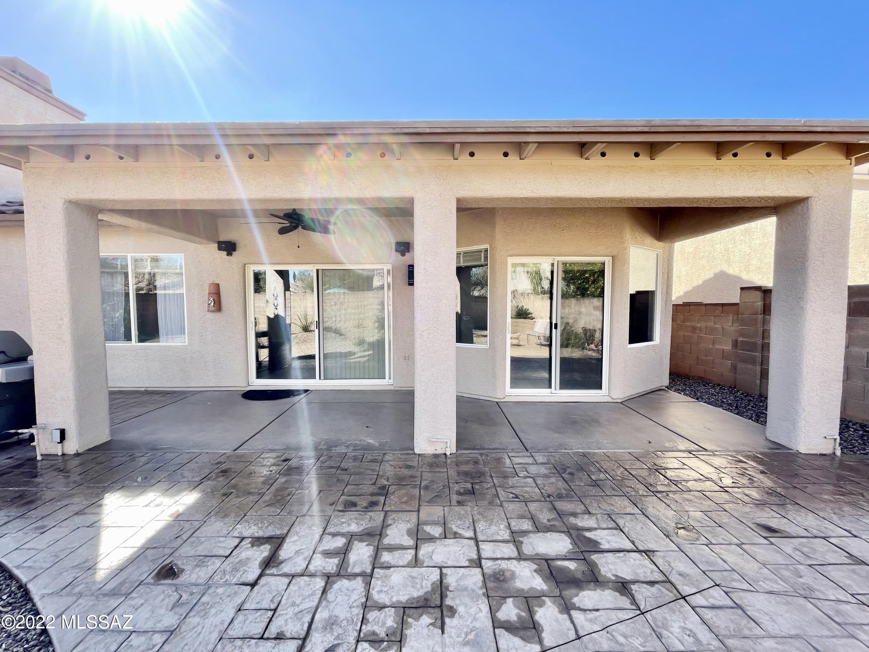 Discovery At The Bluffs II - Residential Lease