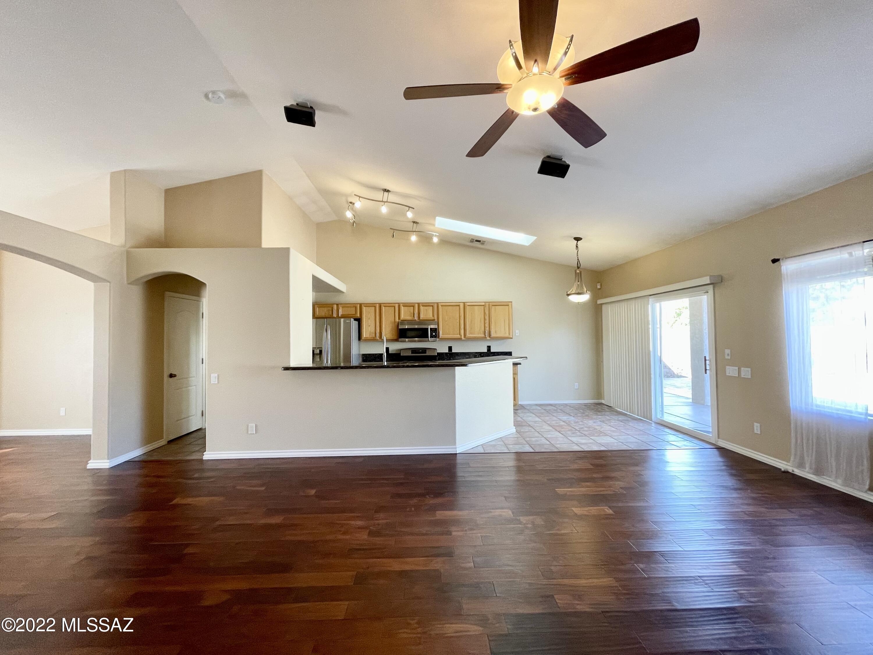Discovery At The Bluffs II - Residential Lease