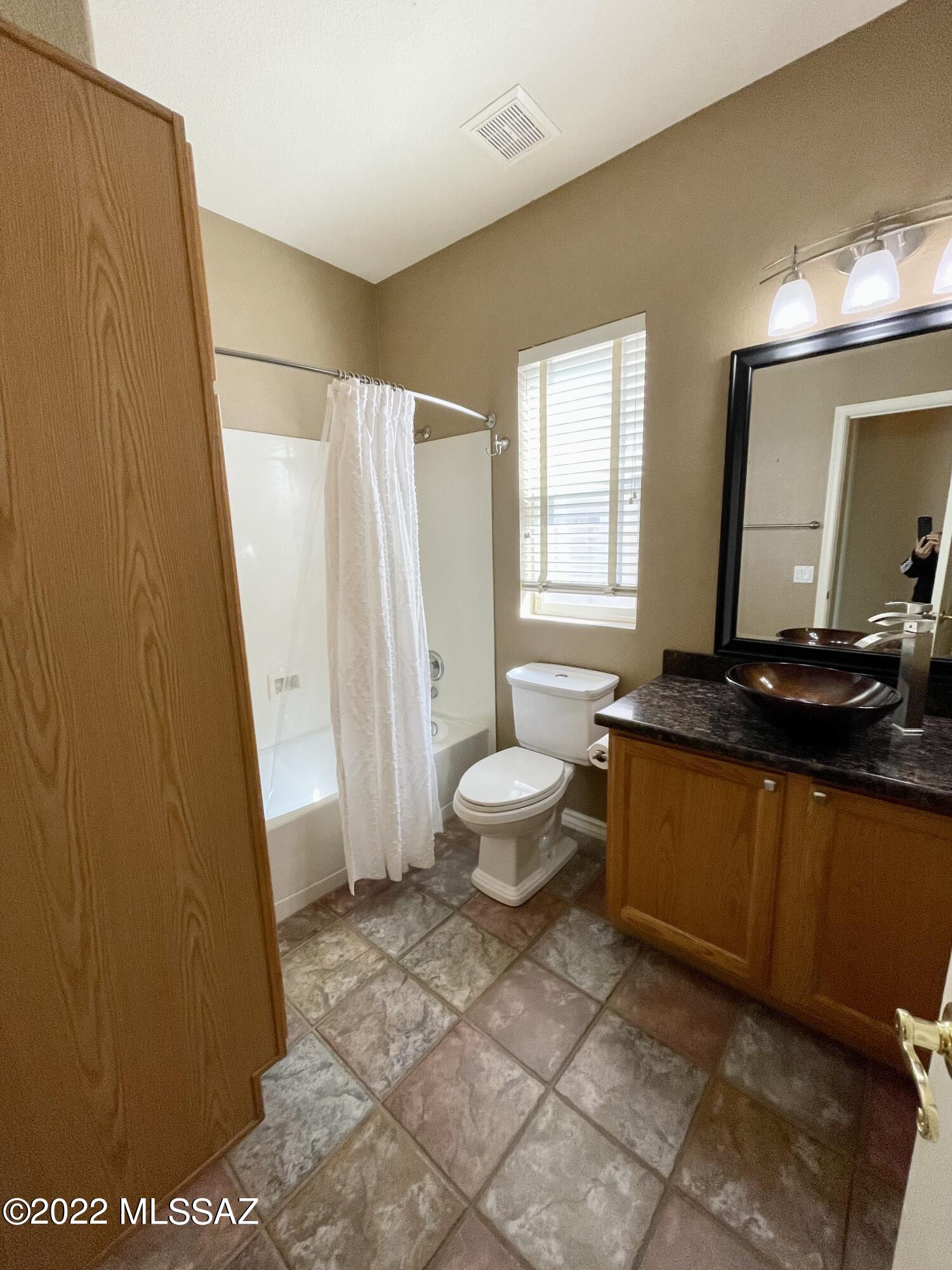 Discovery At The Bluffs II - Residential Lease