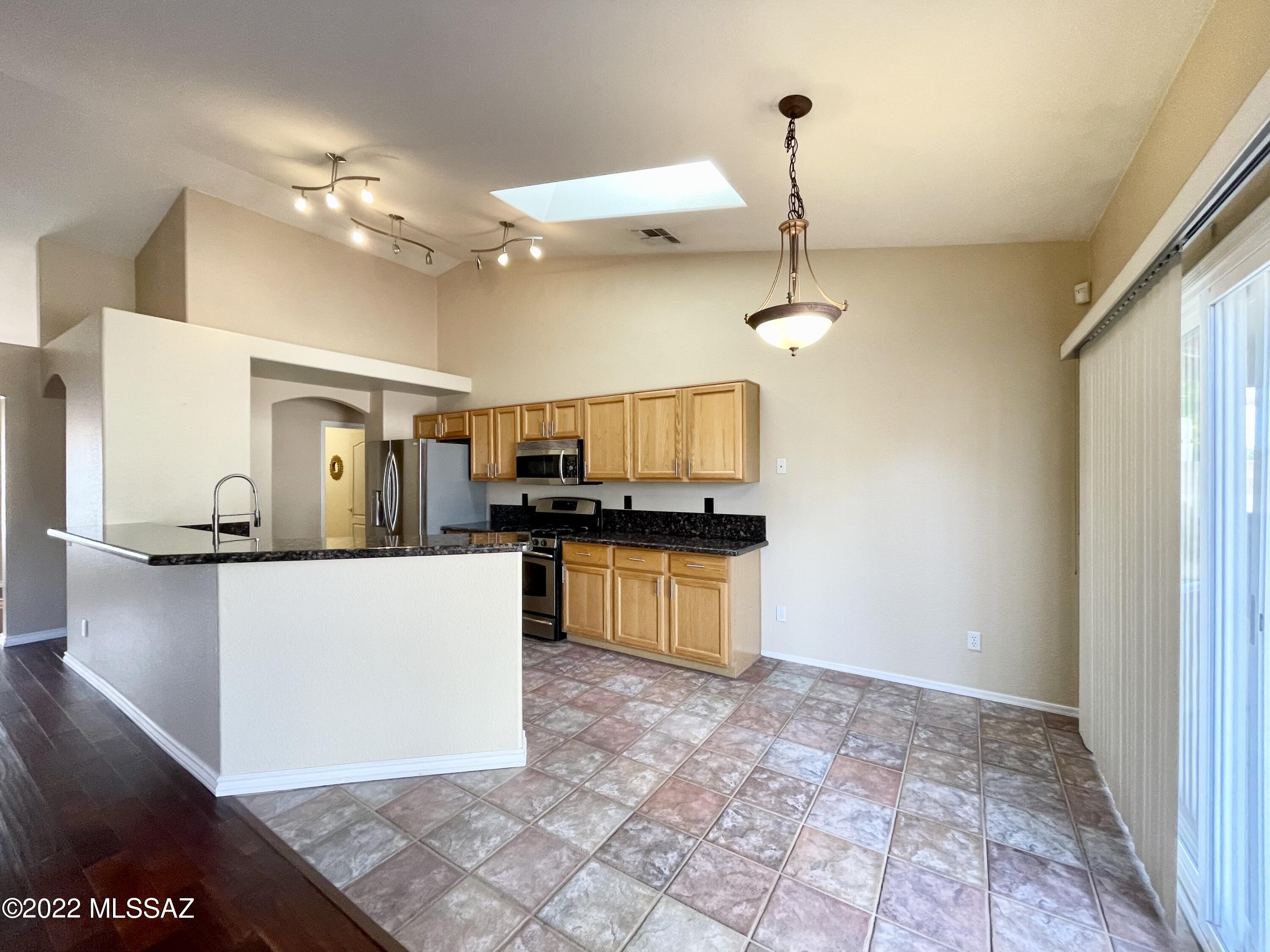 Discovery At The Bluffs II - Residential Lease
