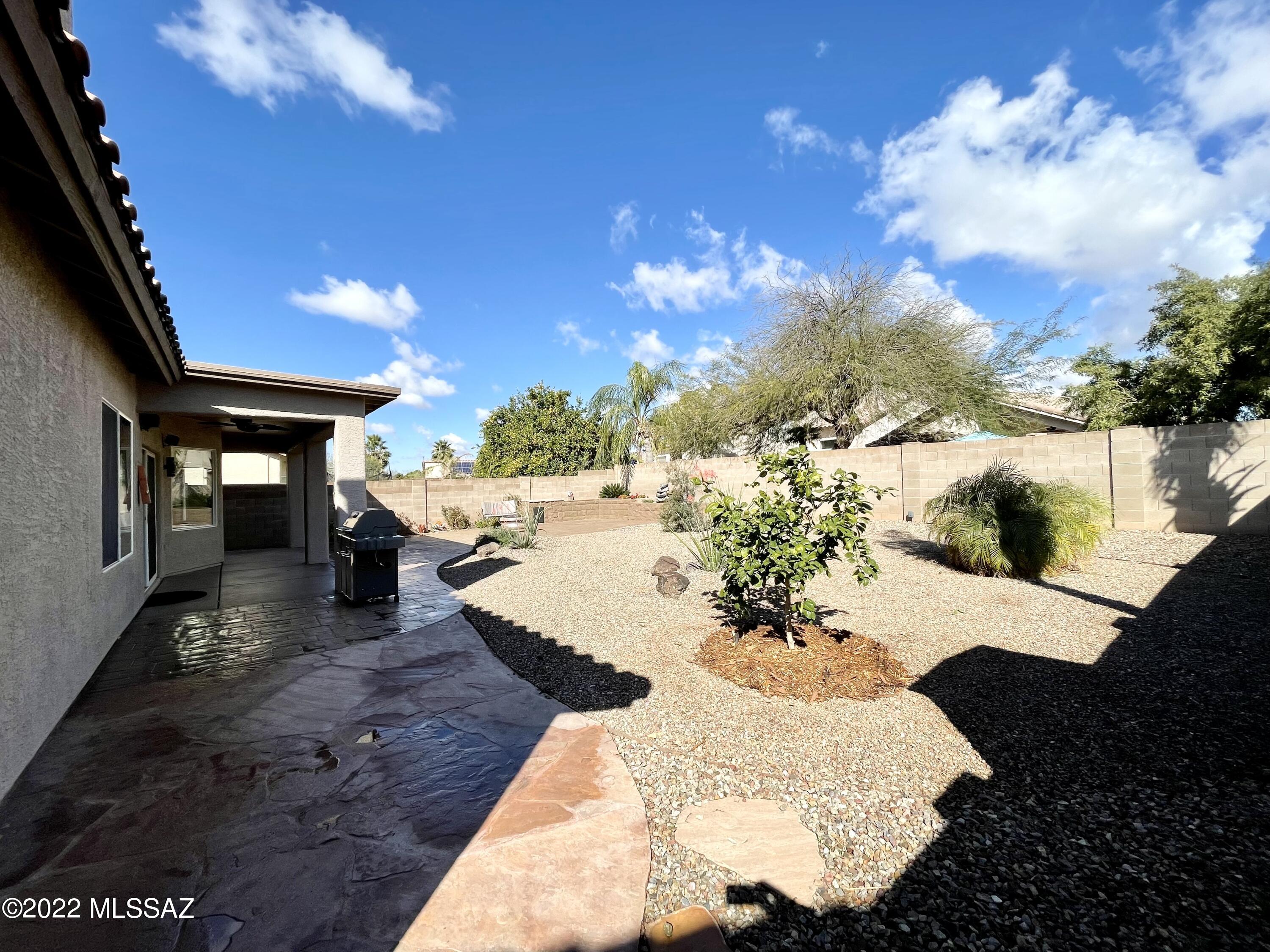 Discovery At The Bluffs II - Residential Lease