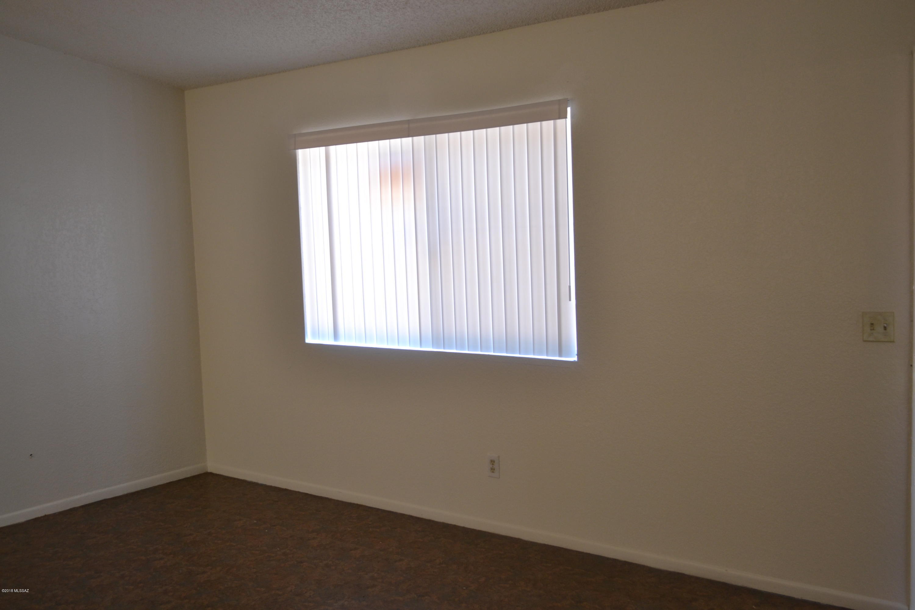 Oak Tree II at Midvale (273-519) - Residential Lease