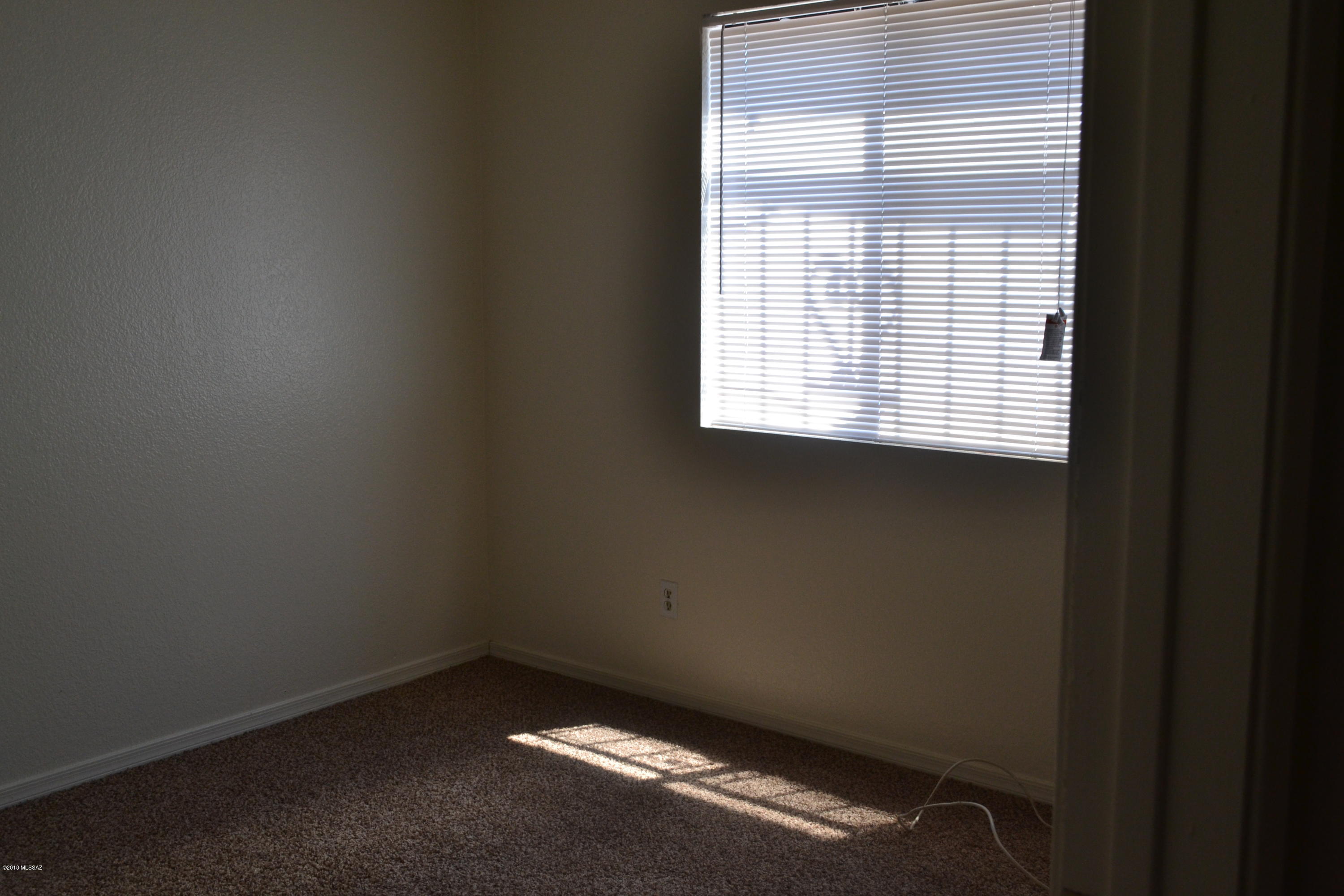 Oak Tree II at Midvale (273-519) - Residential Lease