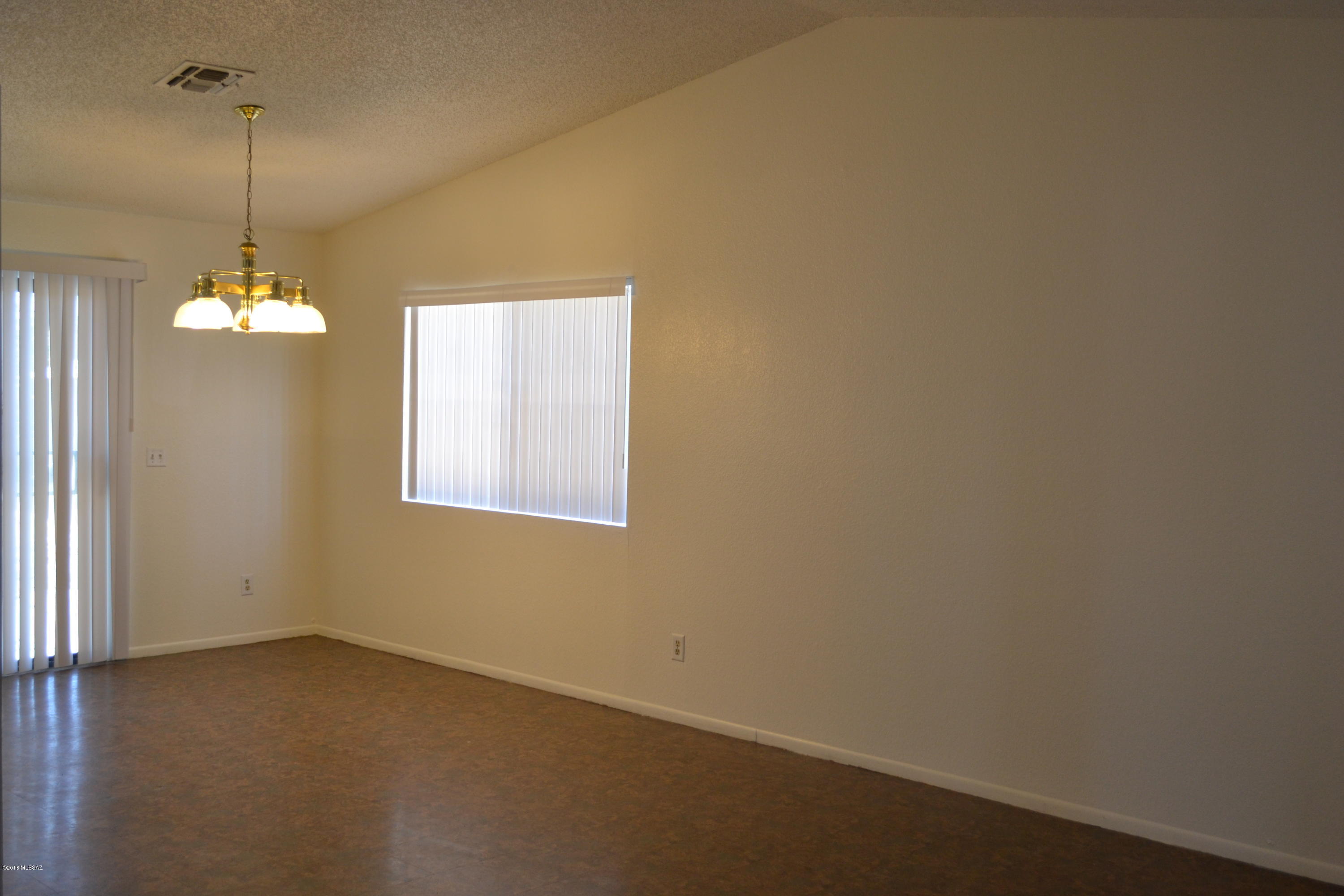 Oak Tree II at Midvale (273-519) - Residential Lease