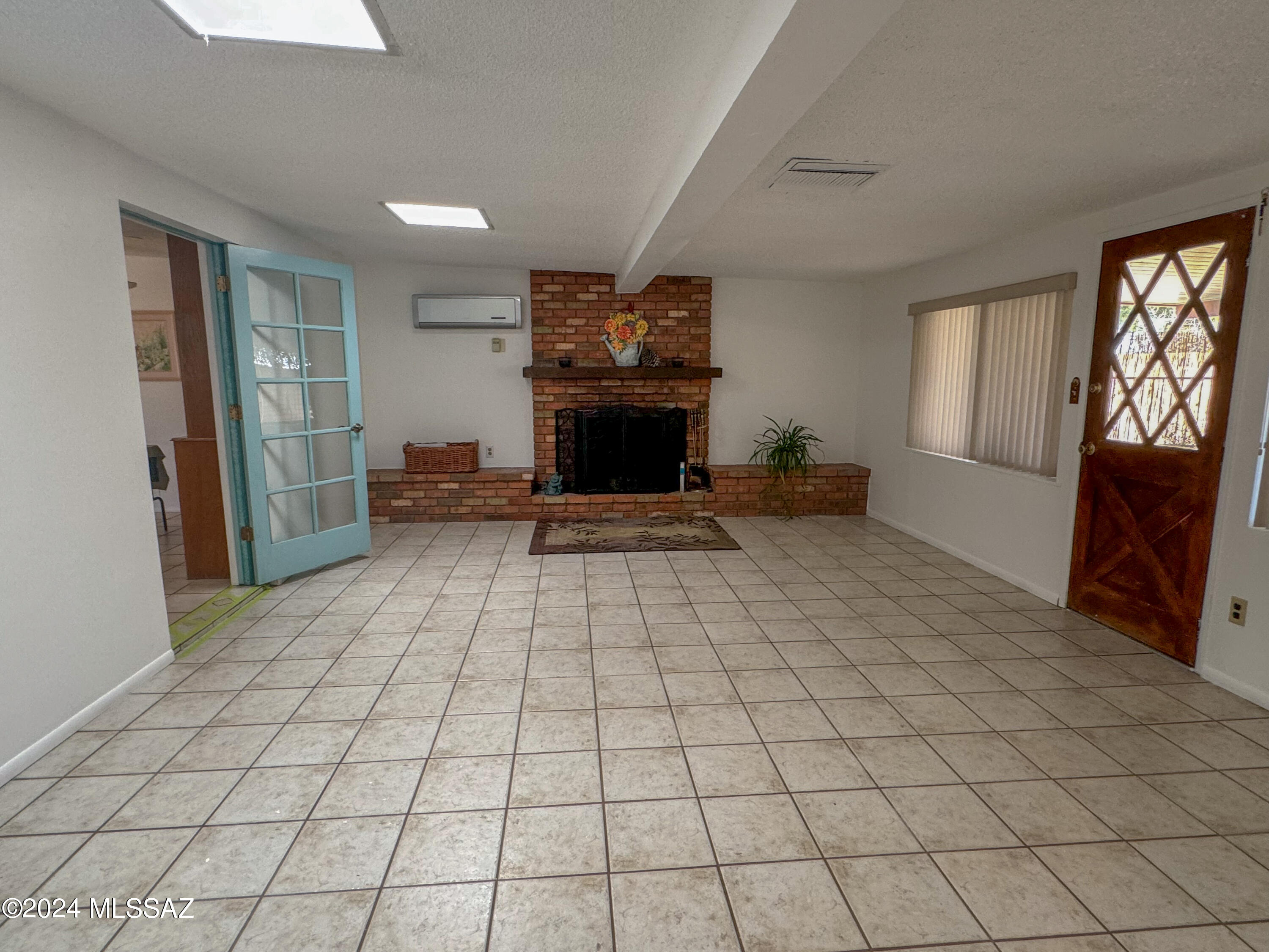 Huntington Park - Residential