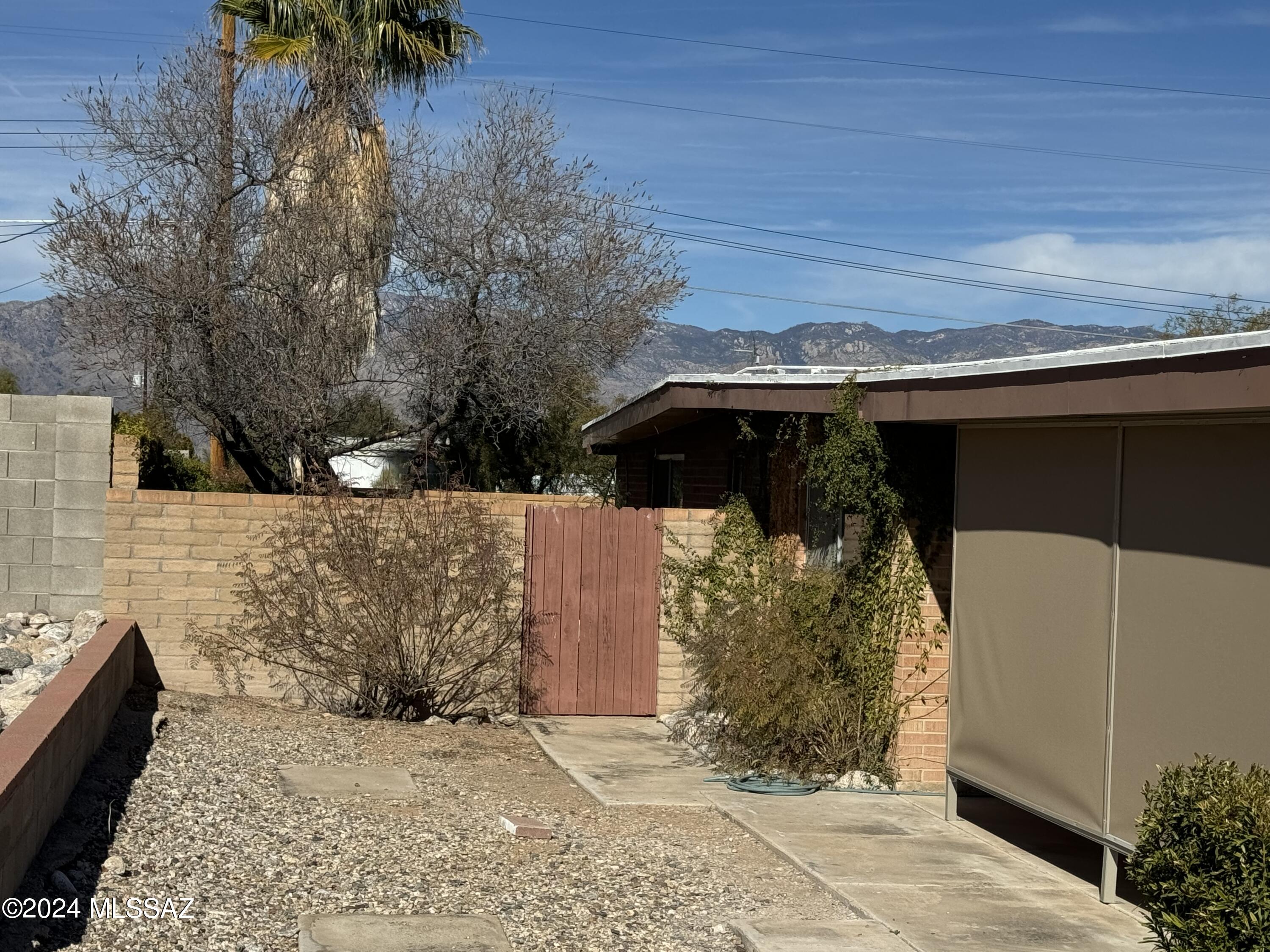 Huntington Park - Residential