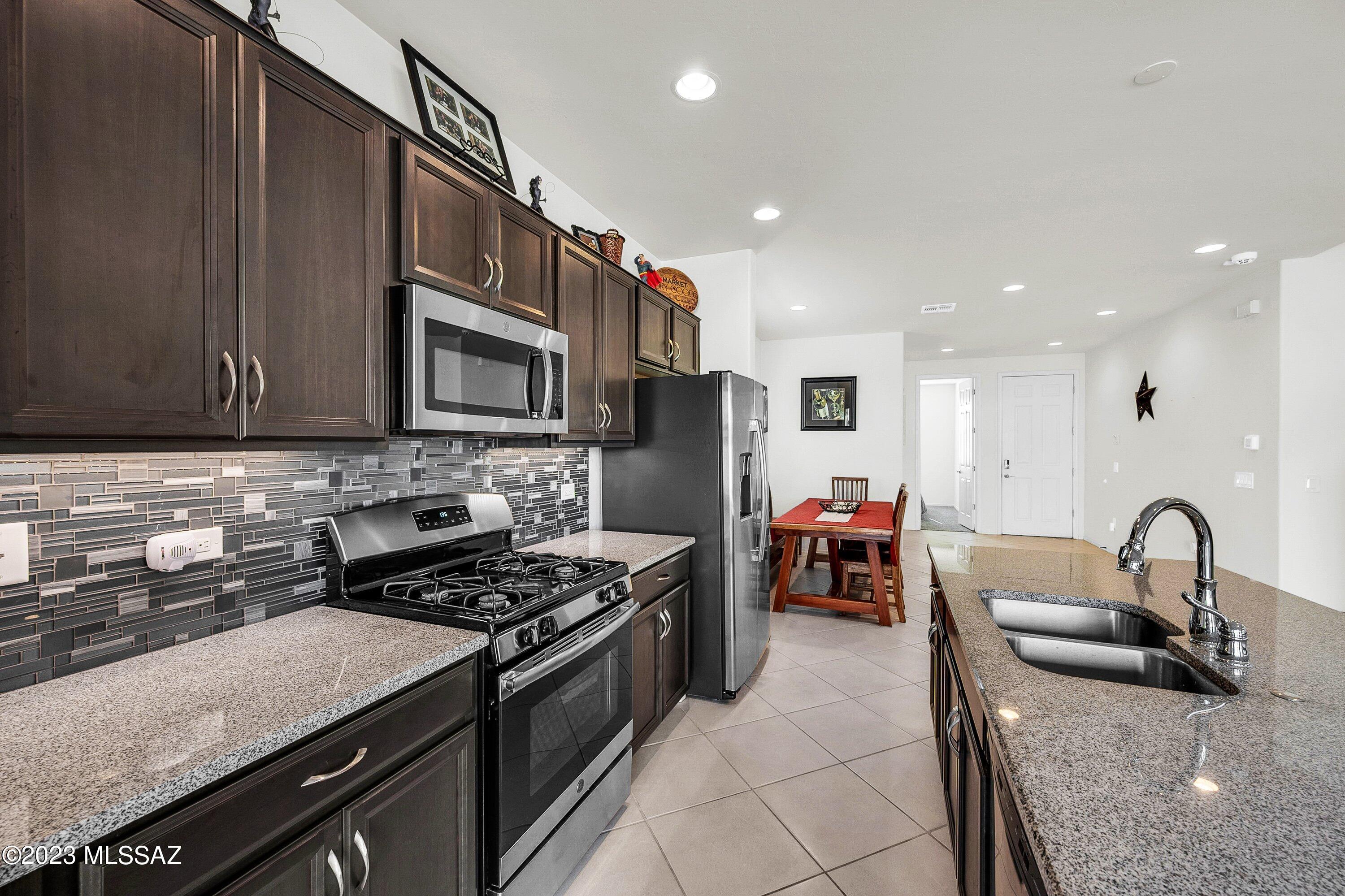 La Estancia De Tucson (1-330) - Residential