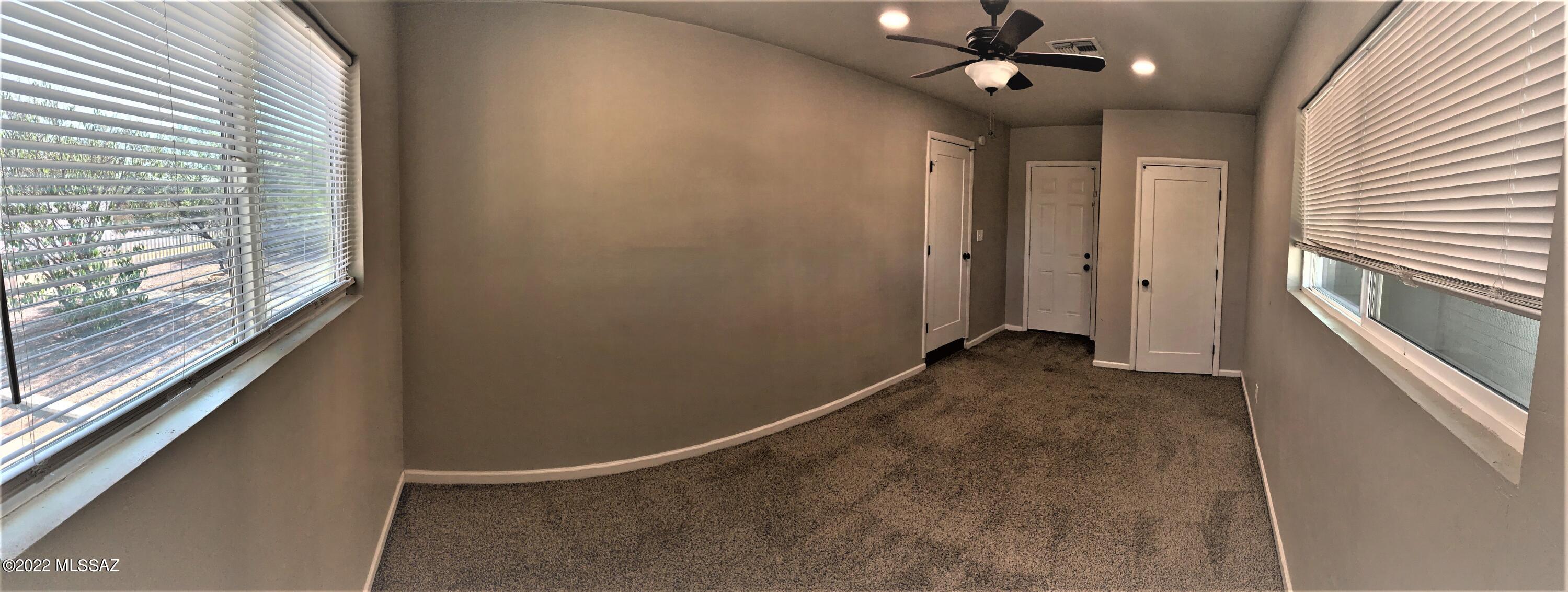Country Club Manor - Residential