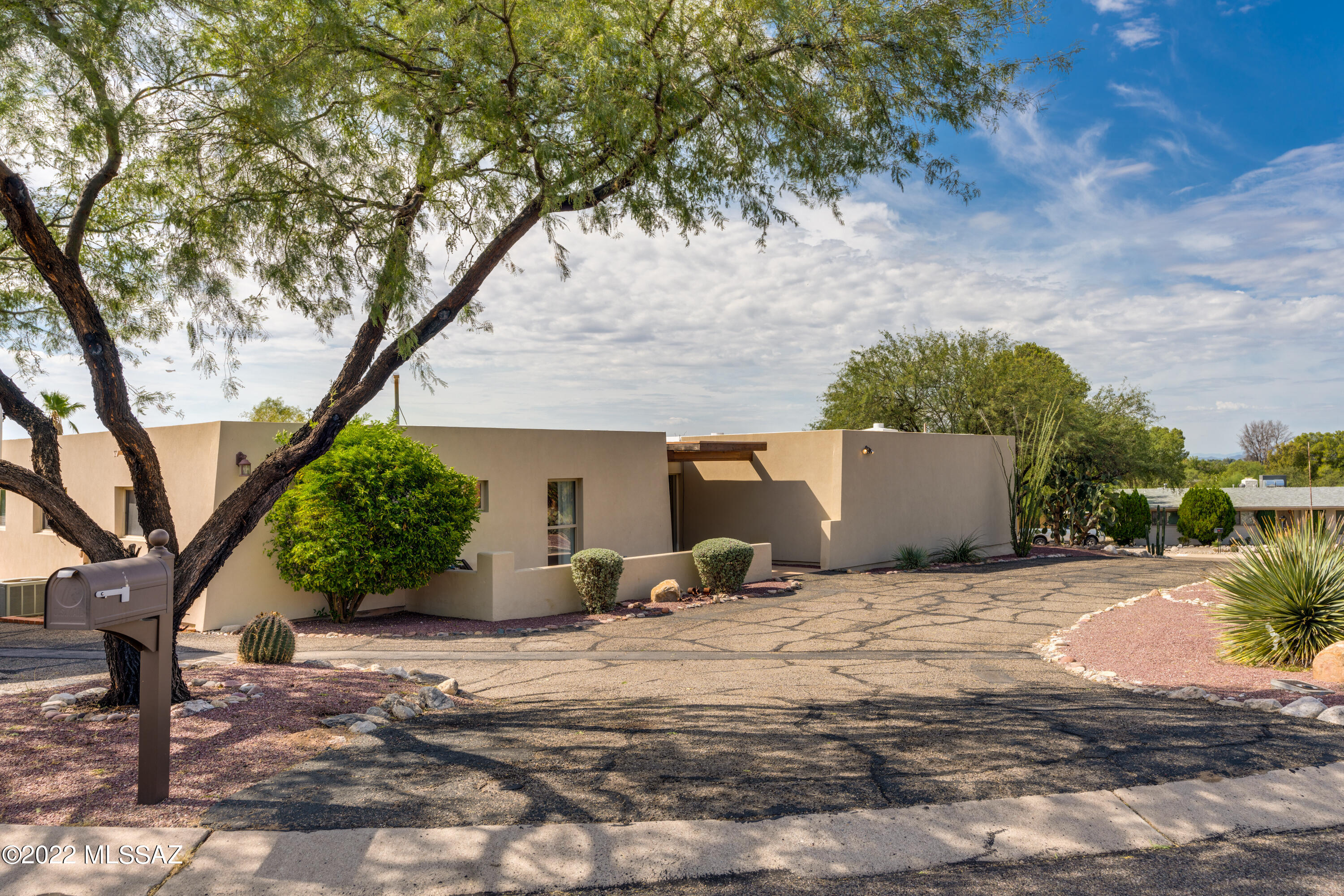 Sabino Vista NO. 3 (1-28) - Residential