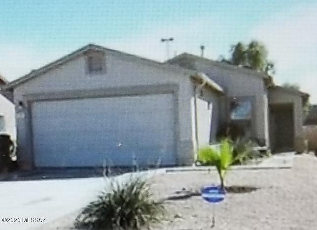 Well cared for 3 bedroom home in Midvale w/ 2 updated bathrooms, and greatroom style open living area: large family room is open to the kitchen with stainless steel appliances, large island and big dining area. Lots of room for everyone in this cheery home with wood laminate flooring and ceramic tile floors. 
Large private backyard awaiting your personal touches. In the front is a 2 car garage,  and wrought iron security screen door at the entrance.Very convenient to stores and shops nearby! See it today.