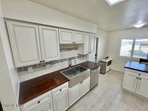 Encanto East Condos (1-13) - Residential Lease