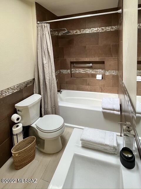 Encanto East Condos (1-13) - Residential Lease