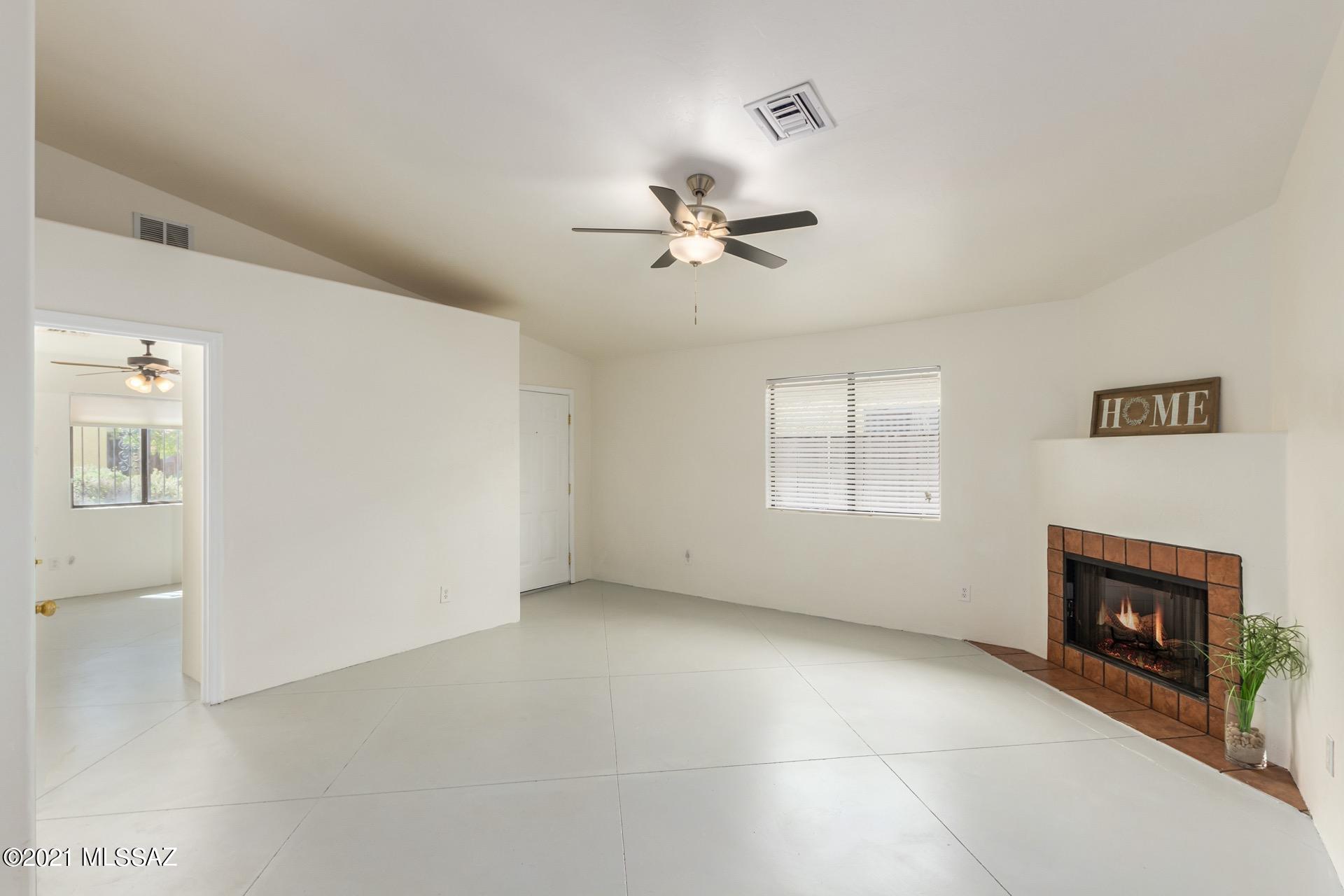 Pueblo Norte (1-21) - Residential
